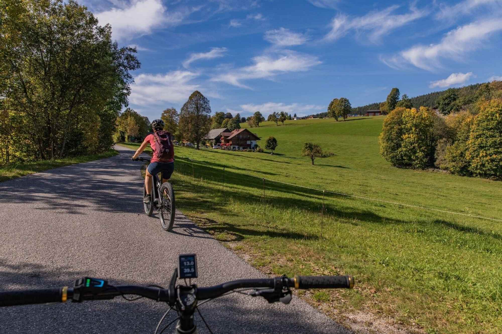 Auf der Sonnseitn Runde geht es gemütlich dahin