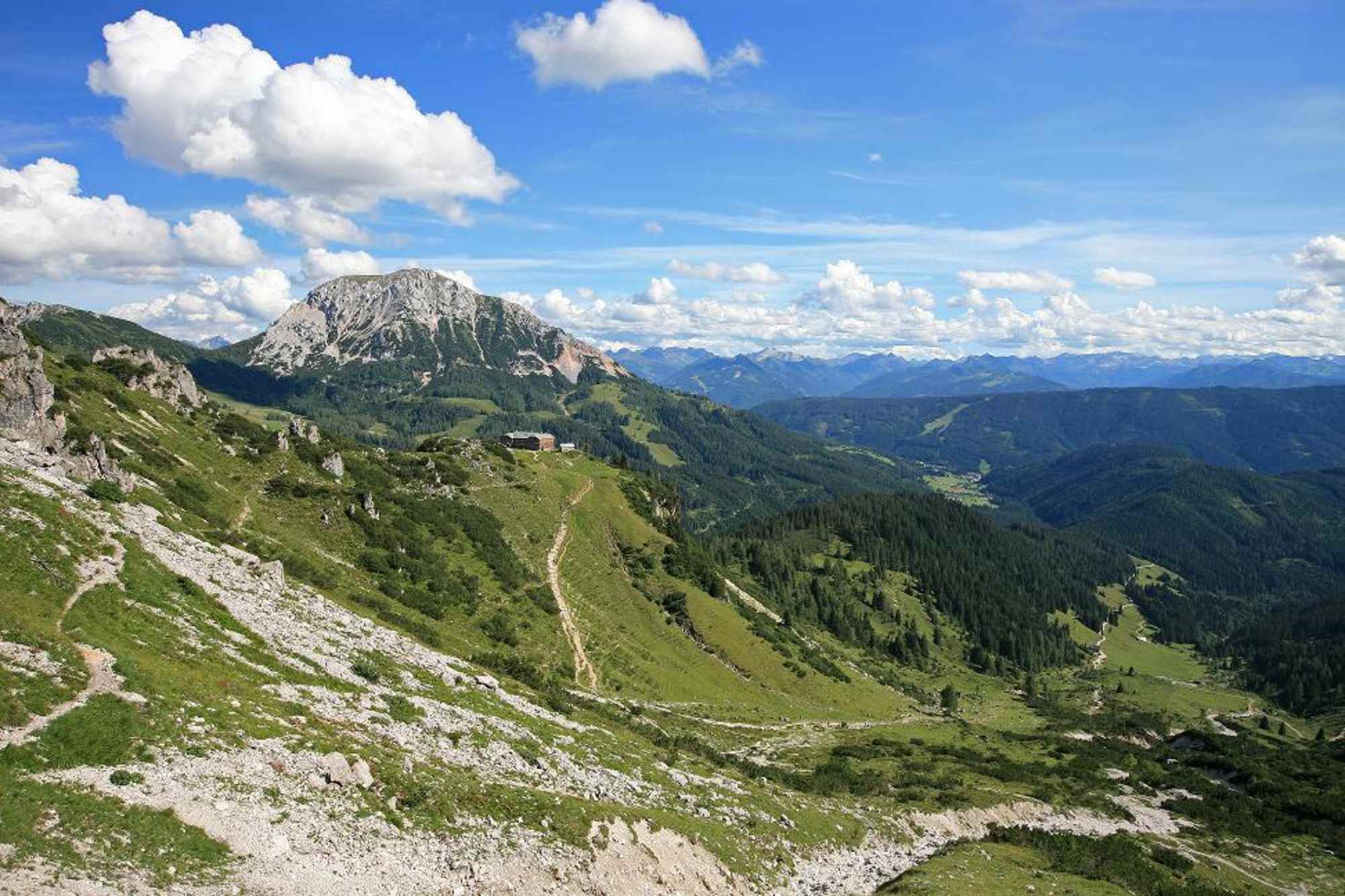 Blick zur Hofpürglhütte