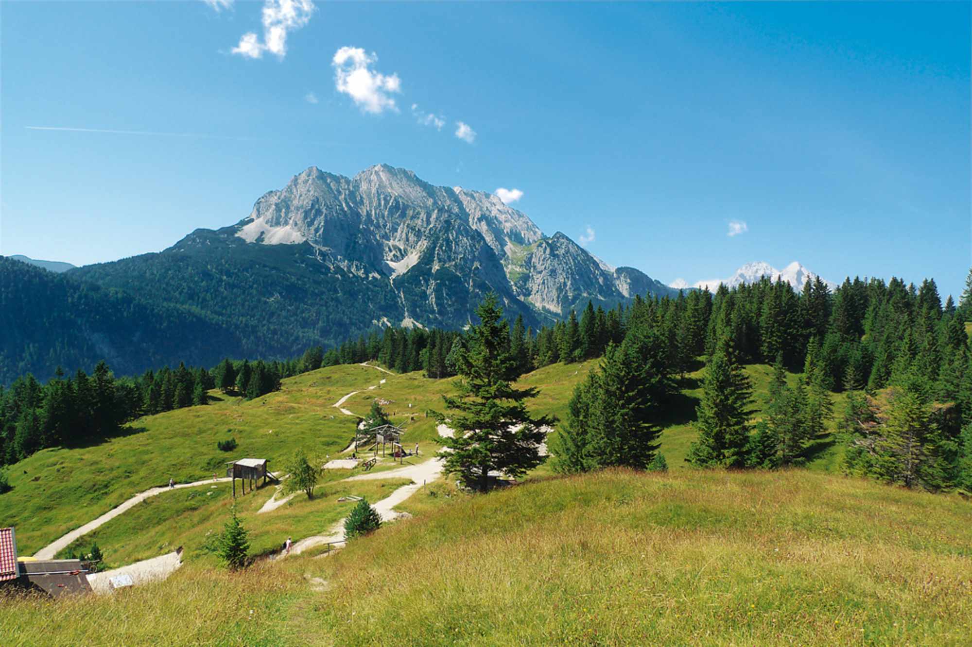 Blick vom Hohen Kranzberg auf das Wettersteinmassiv