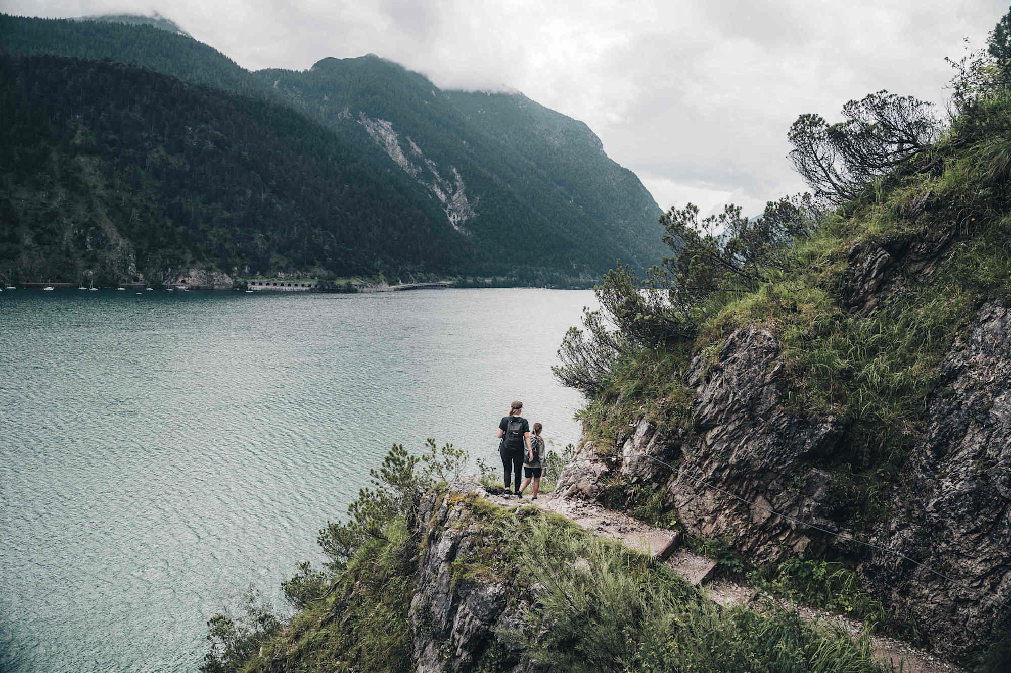 Steig entlang des Achensees