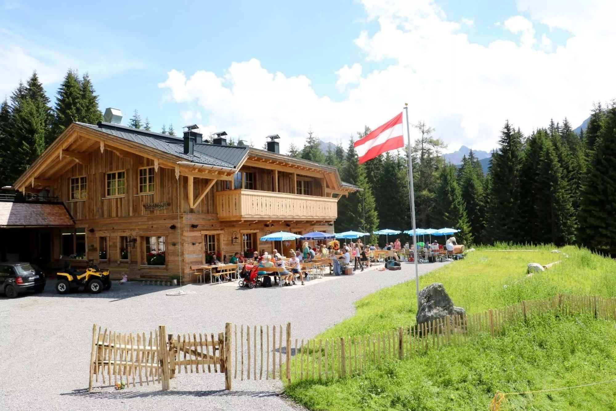 Jausenstation Kasermandl im Tiroler Lechtal