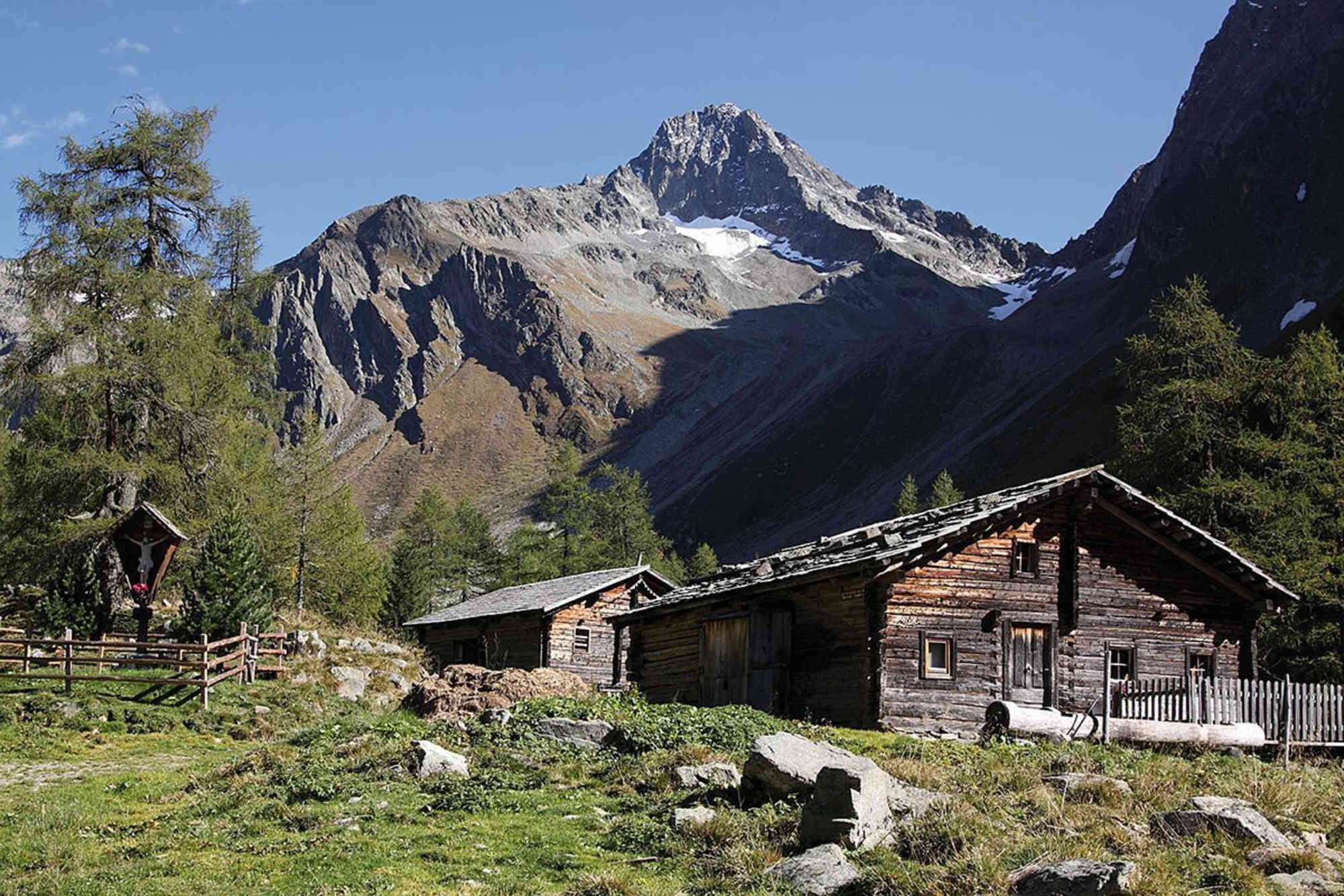 Lesachalmhütte mit Alpengasthaus Glödis Refugium