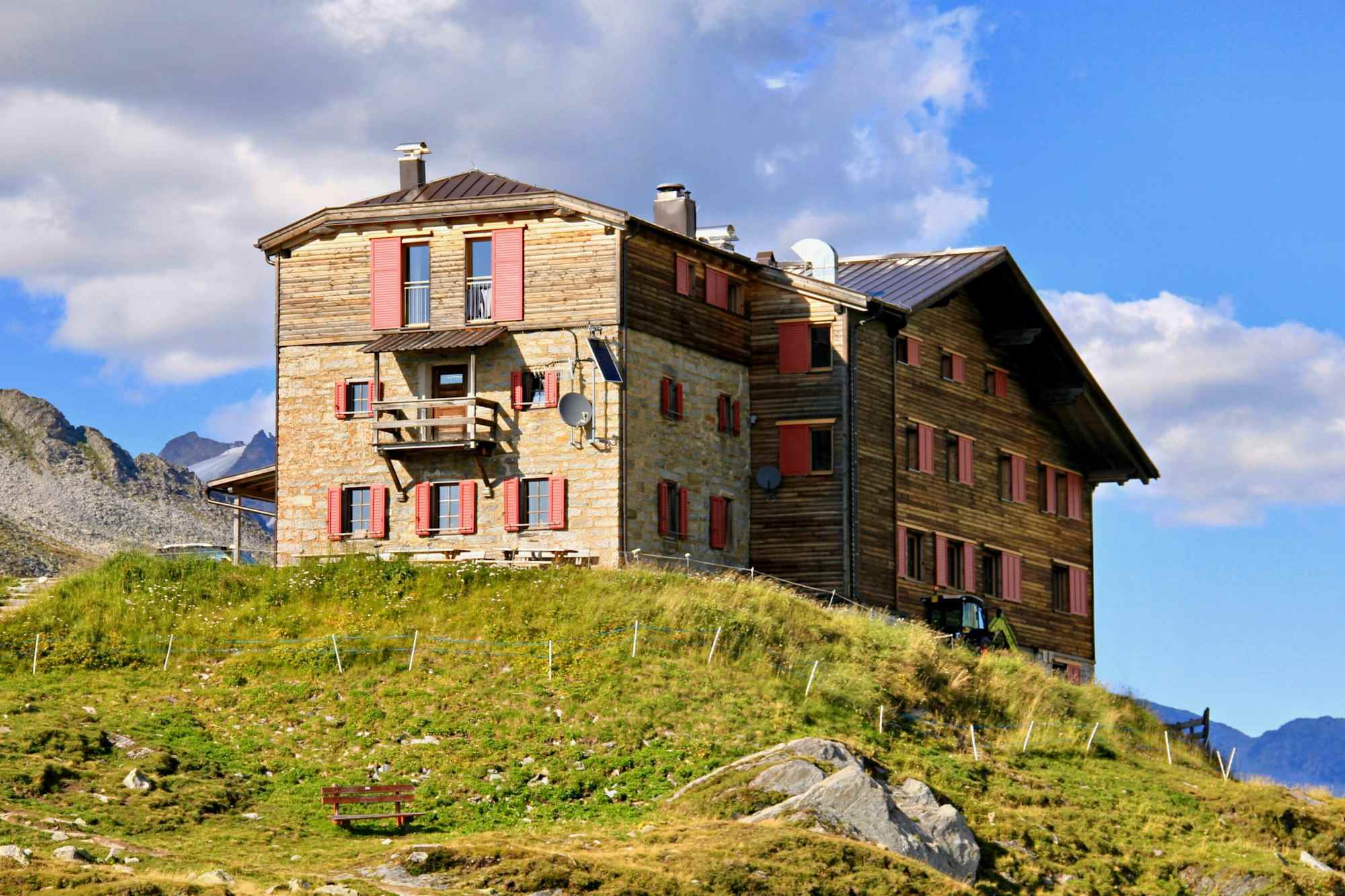 Das Pfitscher-Joch-Haus - Ziel zahlreicher Wanderer und Mountainbiker
