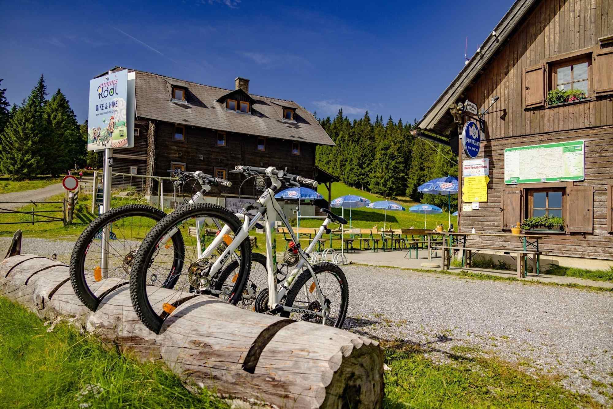 Bike & Hike Saltzstiegelhaus