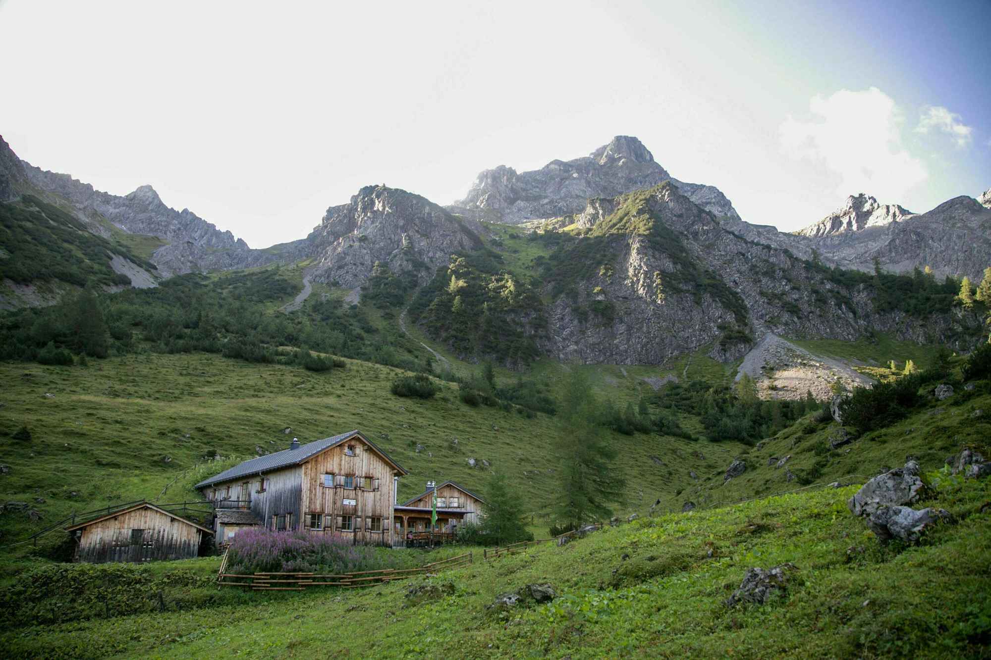 Das Rätikon in Vorarlberg umgibt die Sarotalhütte
