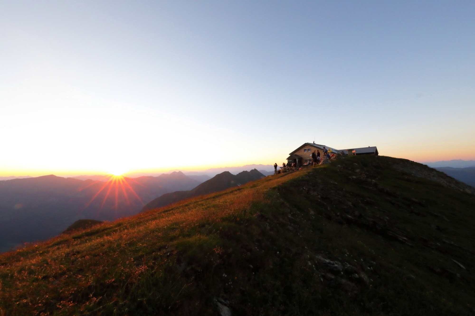 Sonnenuntergang auf der Gamskarkogelhütte