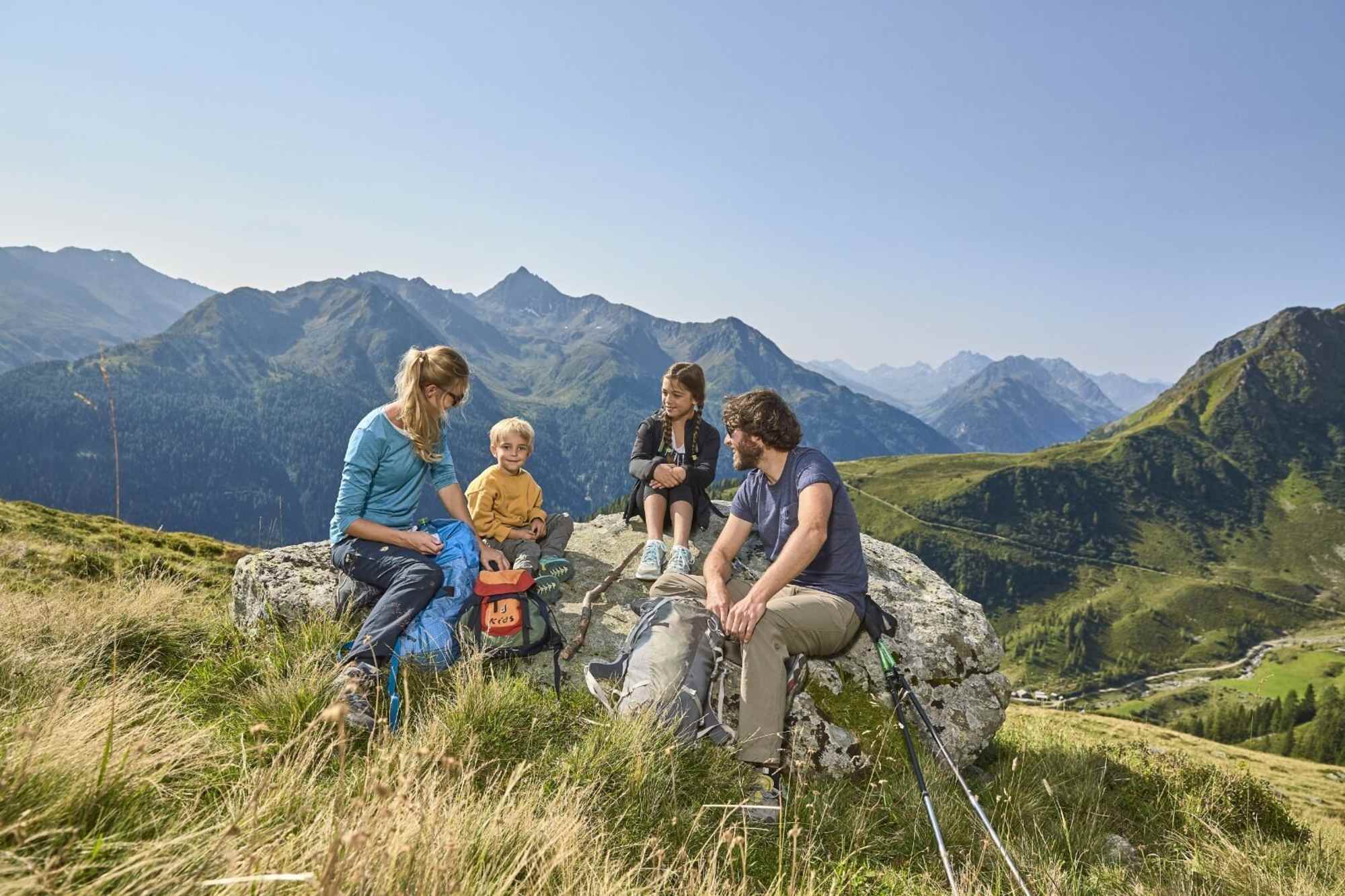 Wanderung von Kappl nach Egg und Dias