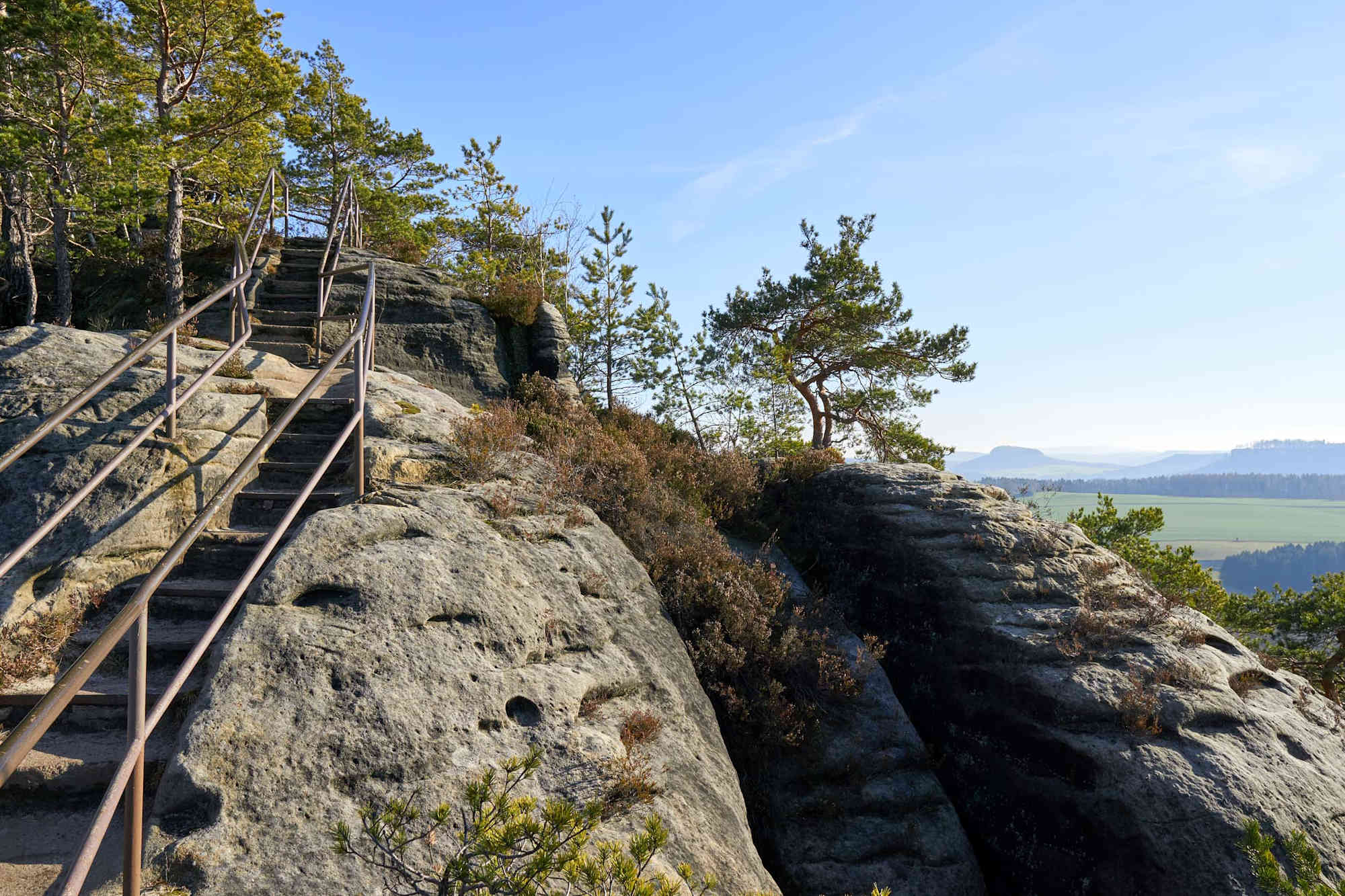 Rauenstein Gratweg mit Treppen