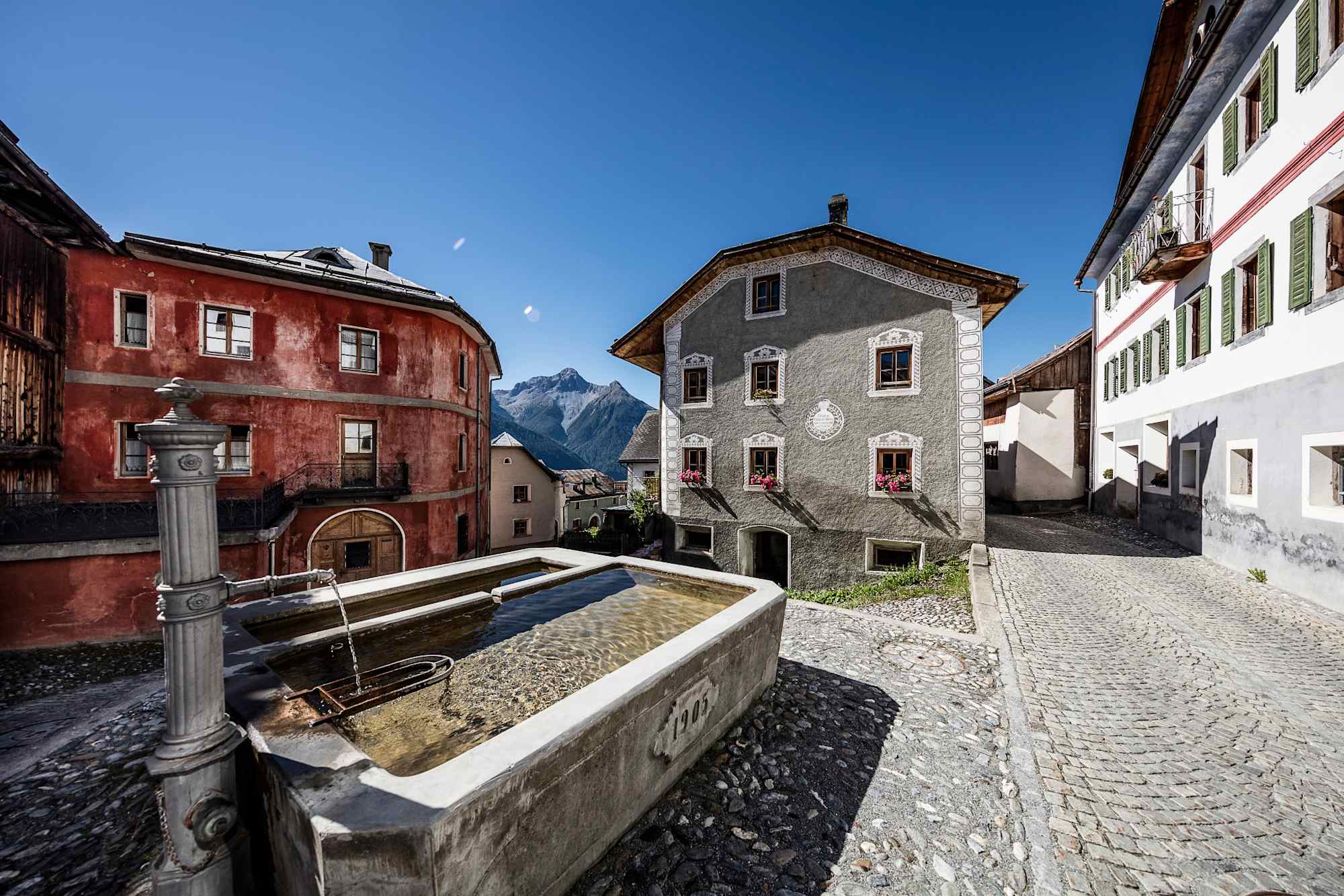 Dorfbrunnen Tschlin