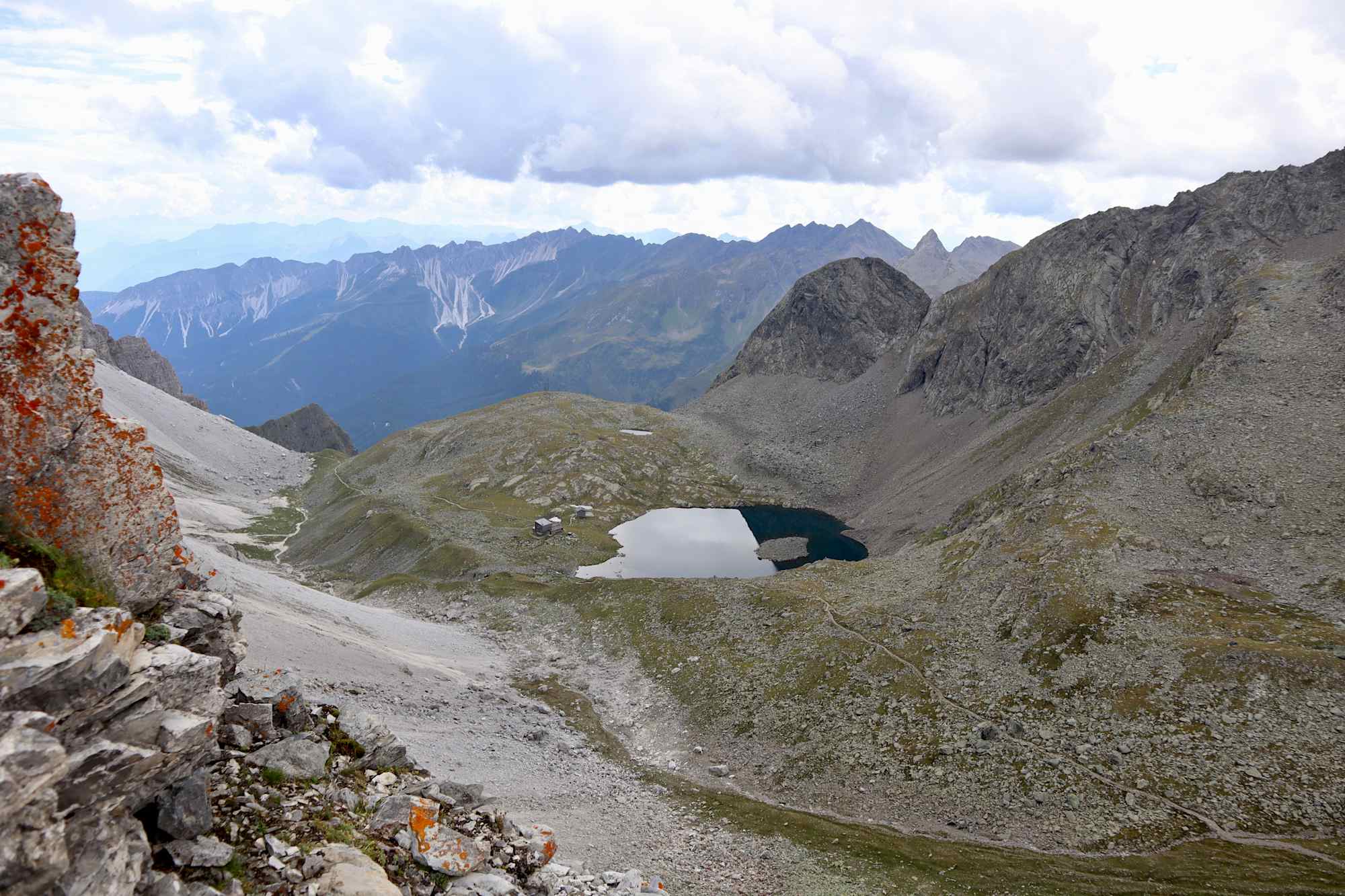 Blick auf die Tribulaunhütte