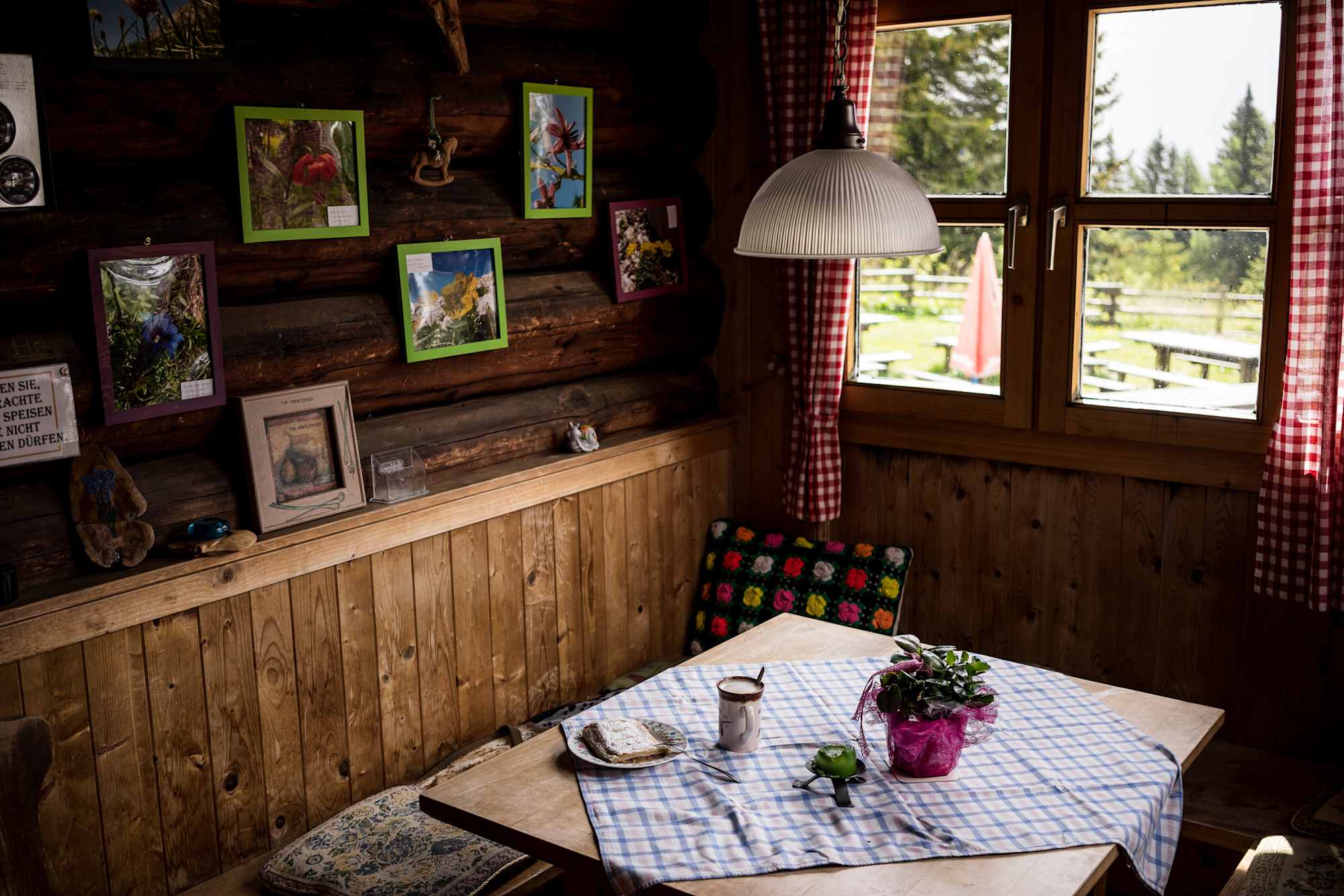 Stube in der Eisenkappler Hütte