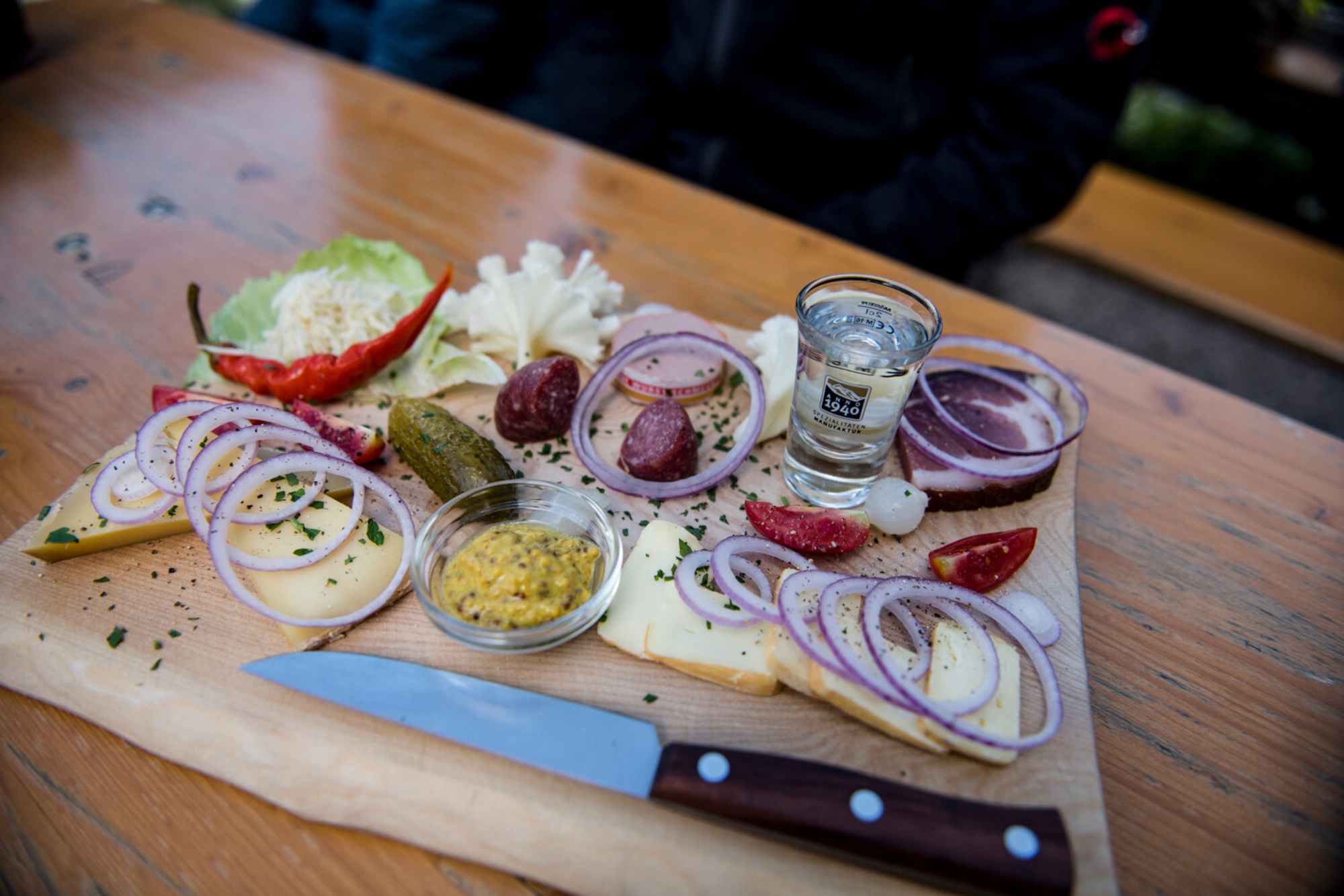 Brettljause auf der Mittenwalder Hütte