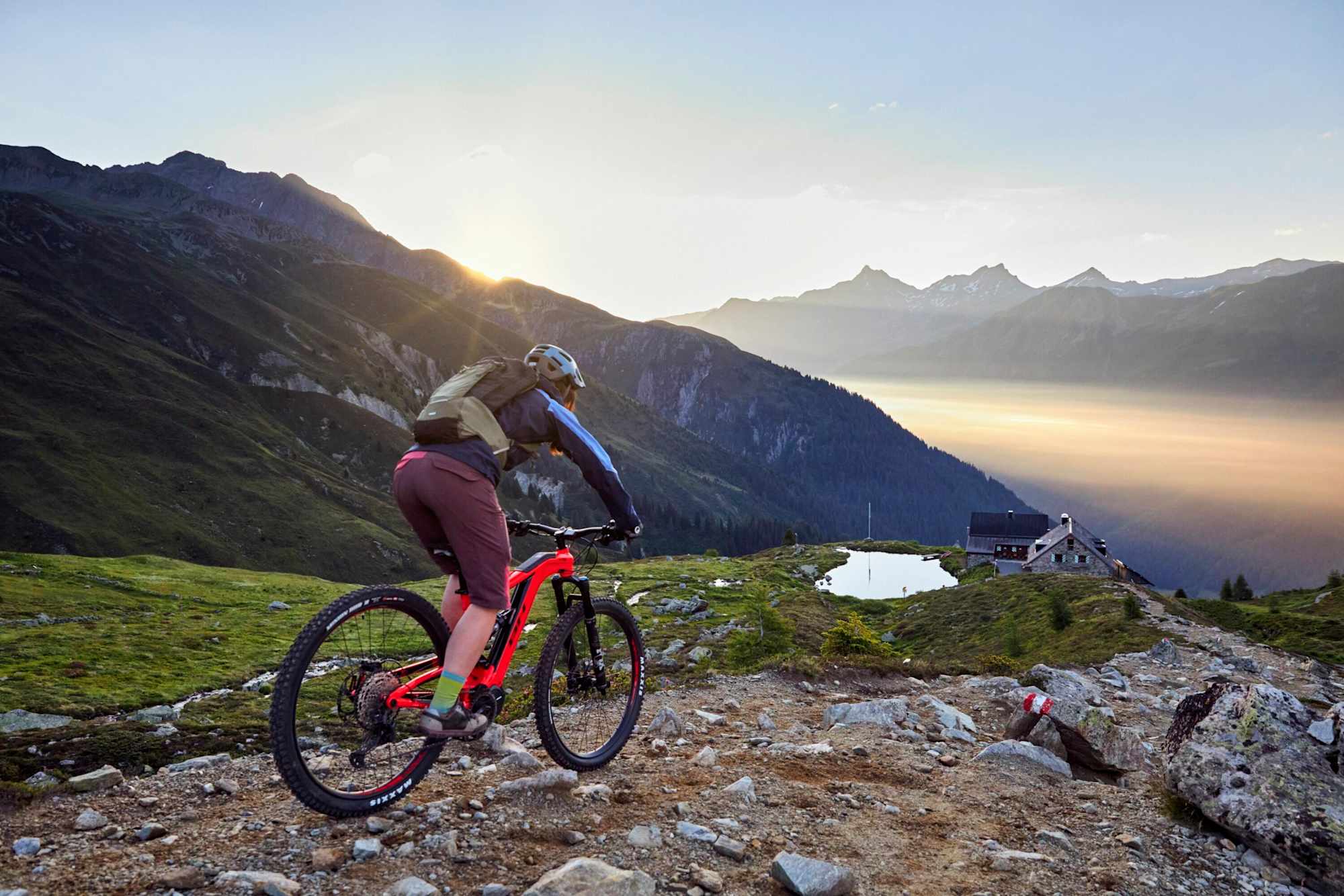 Oberhalb der Friedrichshafener Hütte bei Abendstimmung