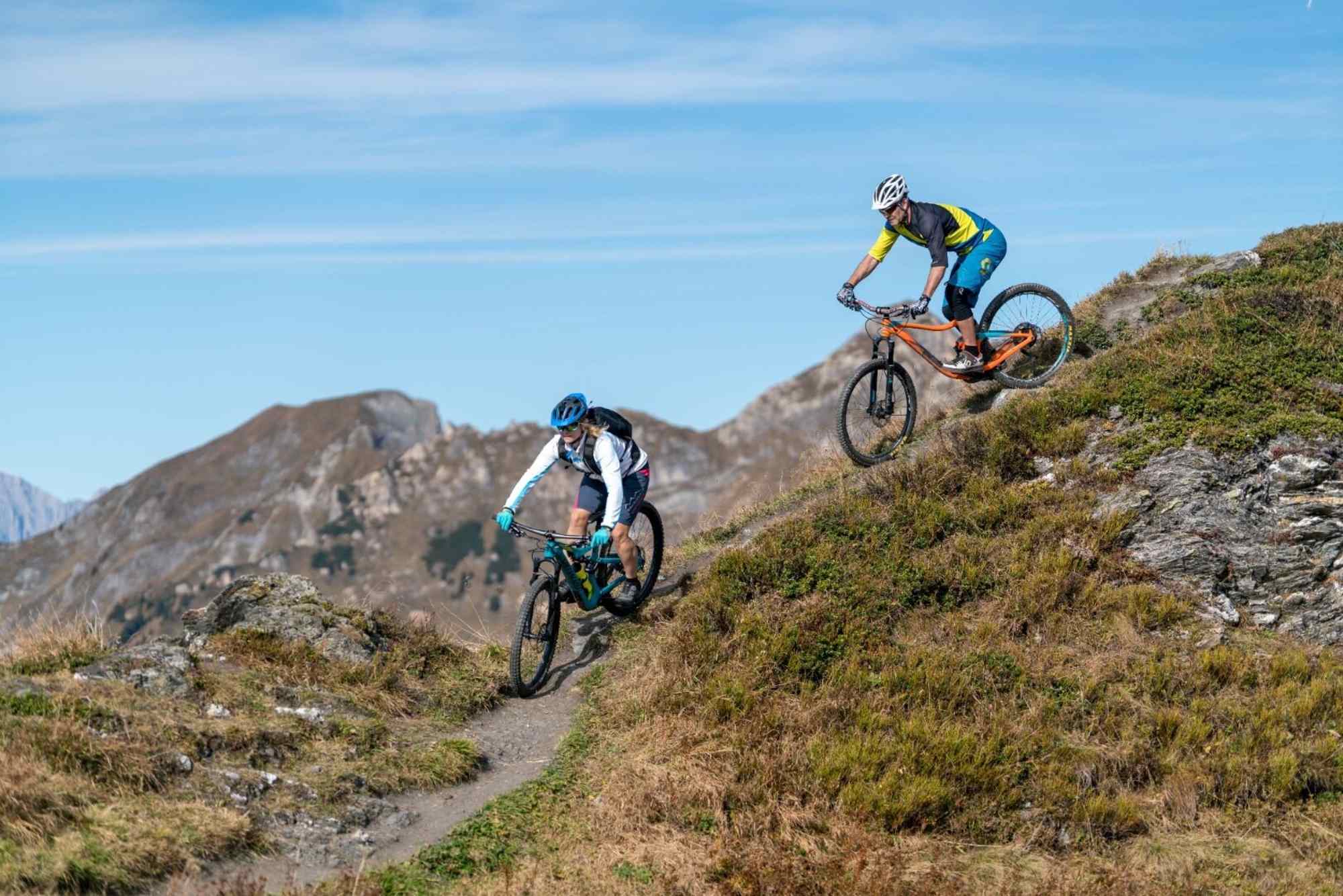 Vom Fulseck führt ein rasanter Singletrail hinunter ins Großarltal.