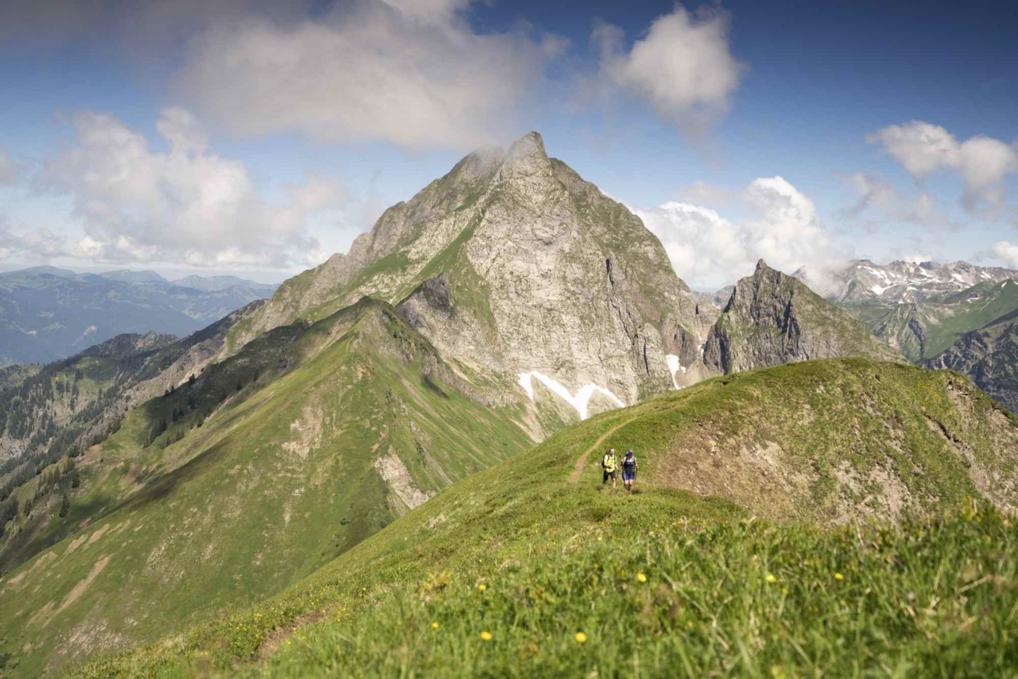Oberhalb des Älpelesattels
