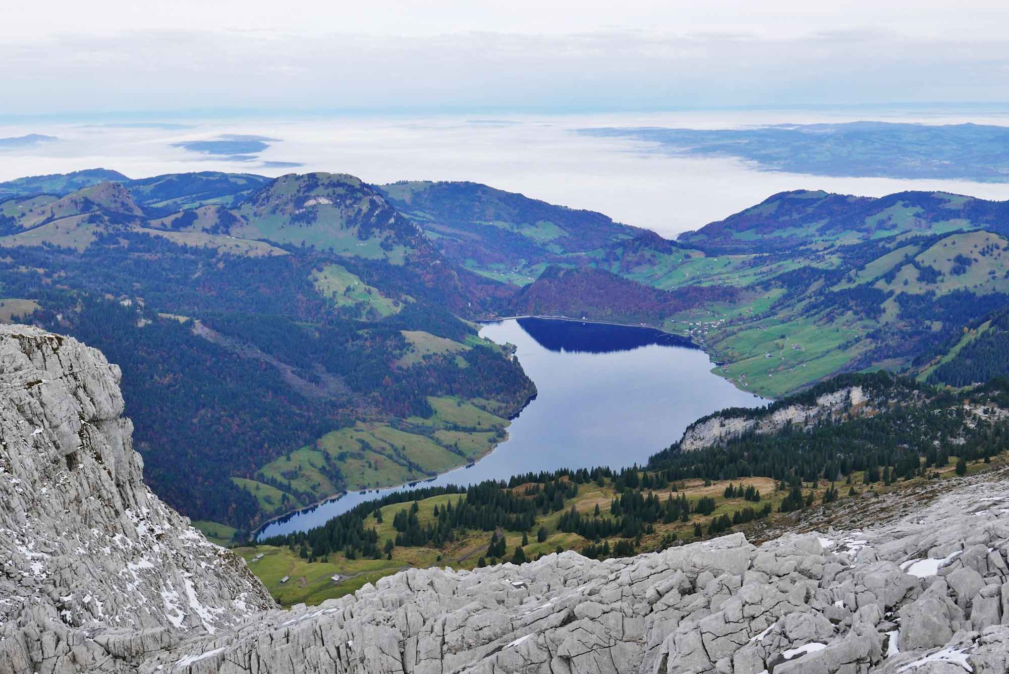 Das idyllische Wägital überzeugt mit seiner traumhaften Landschaft.