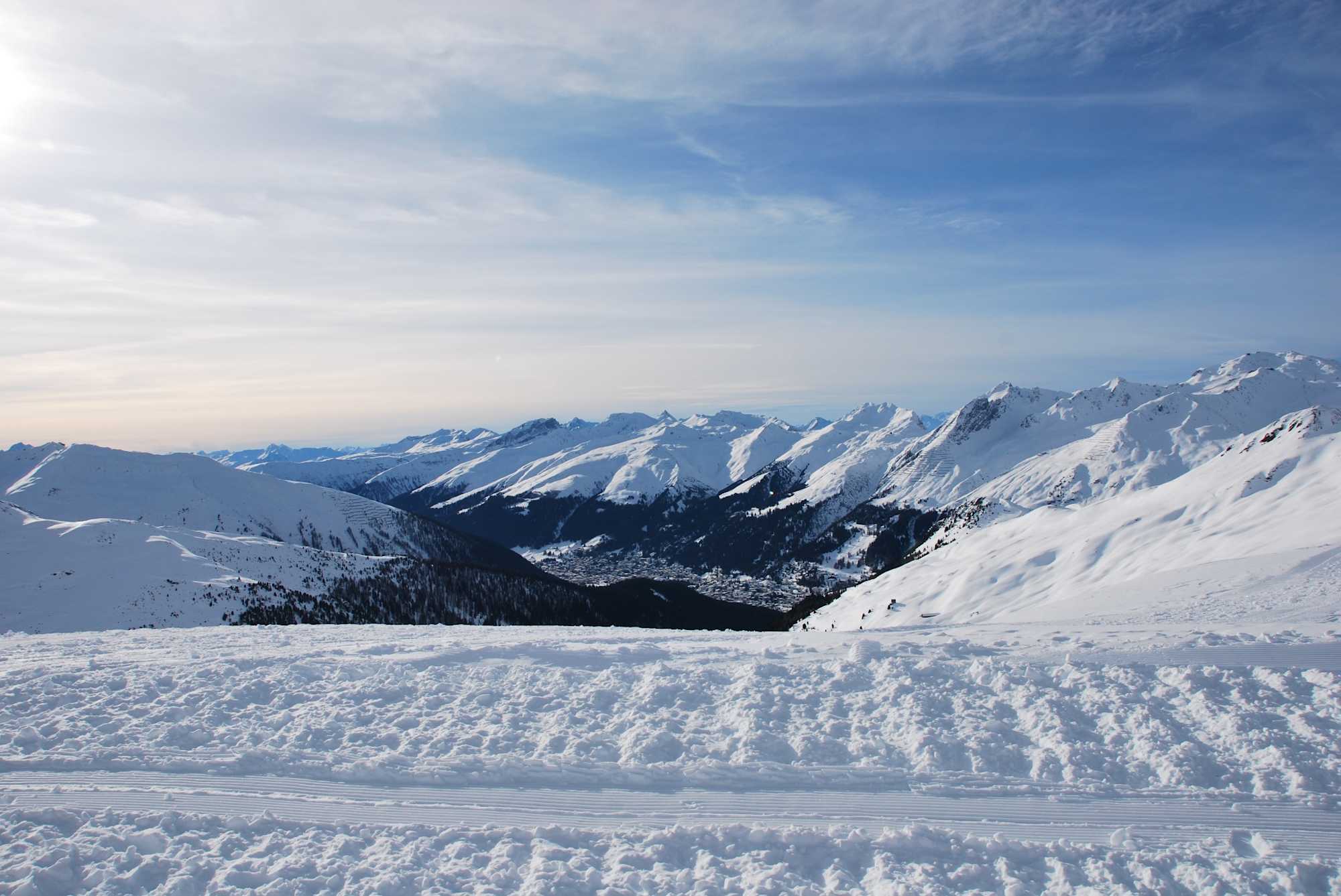Die Winterwanderung beginnt mit großer Aussicht