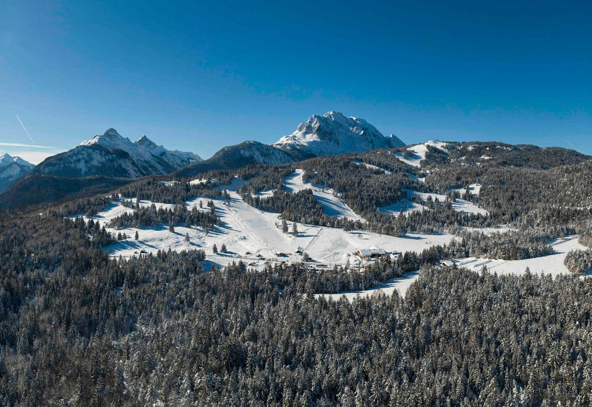 Das Skigebiet Kranzberg bei Mittenwald.