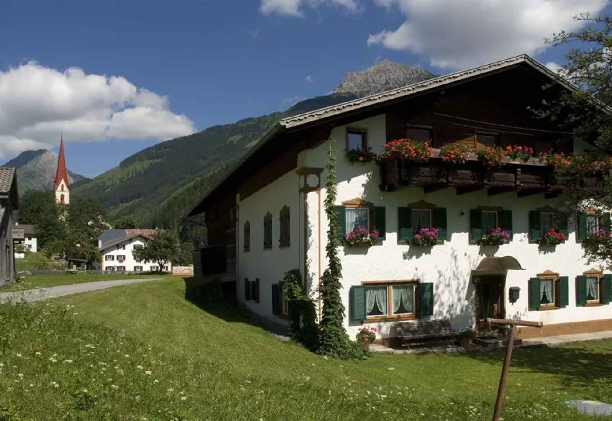 Bauernhaus in Häselgehr im Tiroler Lechtal.