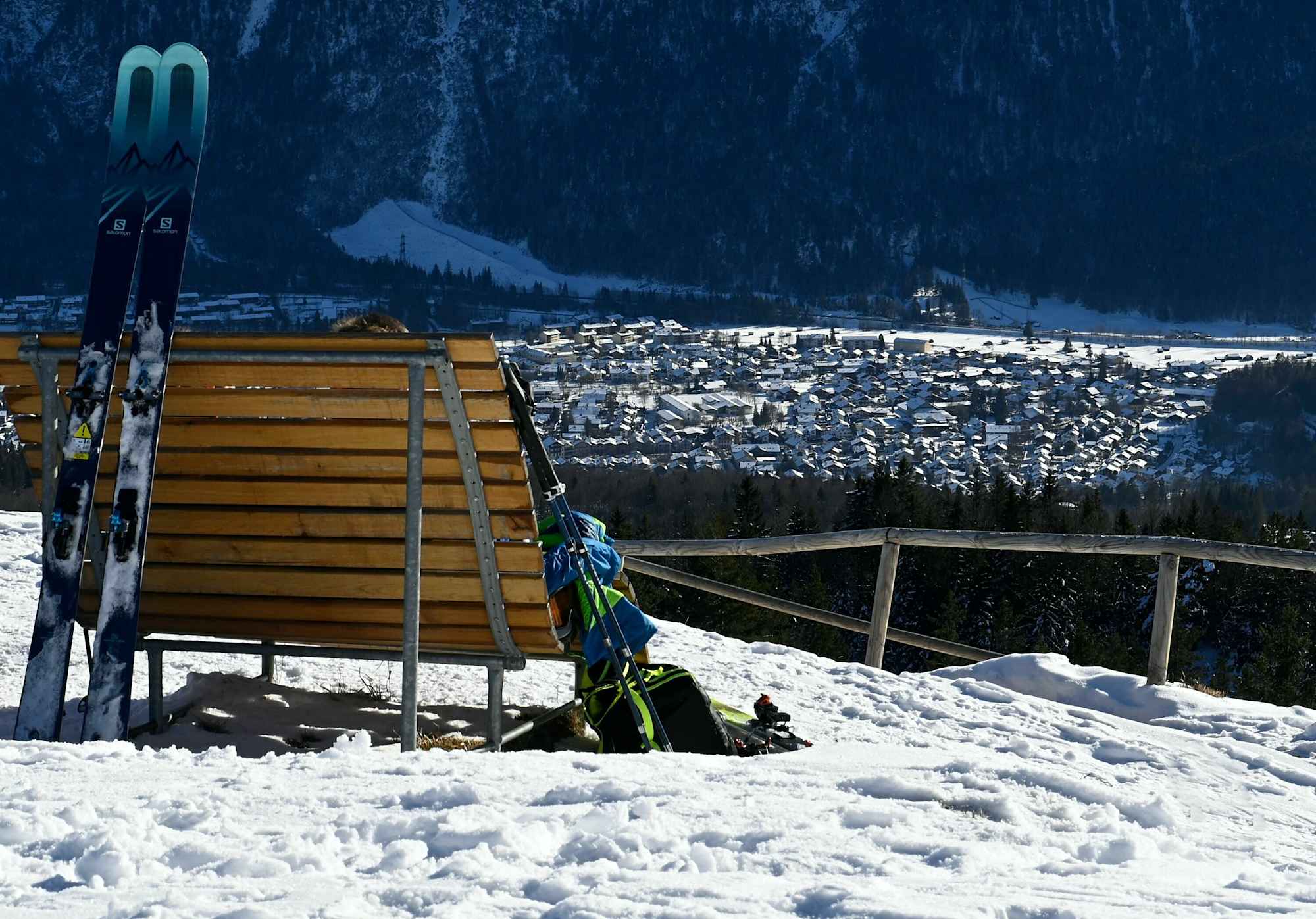 Gemütliche Rastbänke am Kranzberg