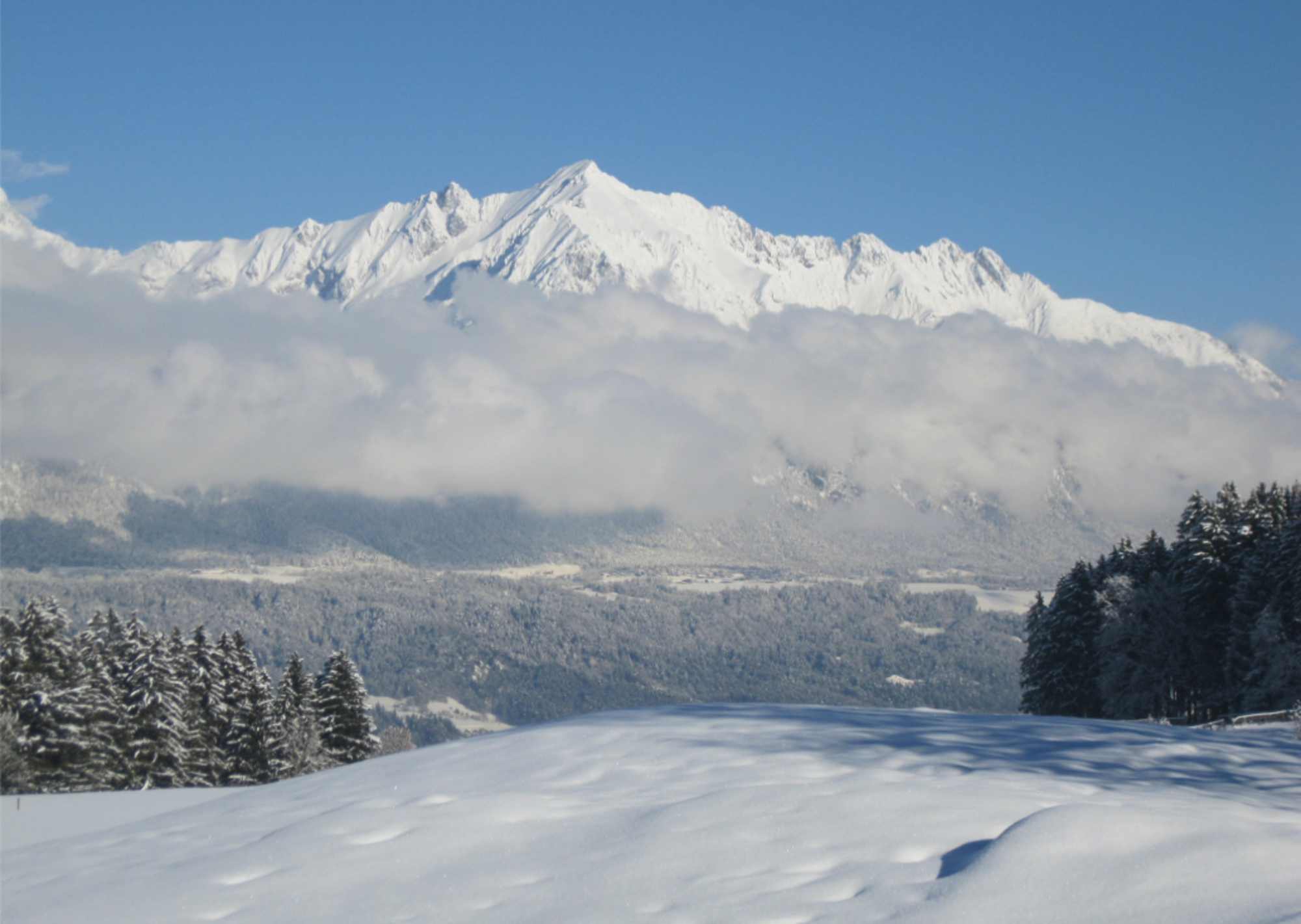 Aussicht ins Inntal und auf das Karwendel