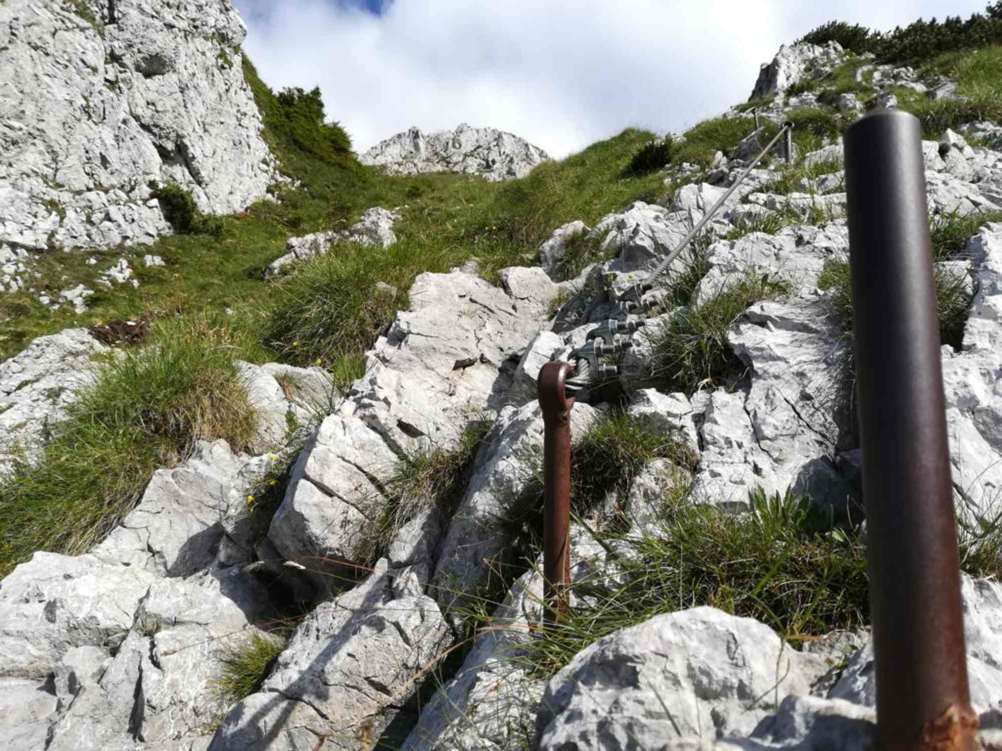 seilgesicherte Abschnitte vor dem Krainer Storžič