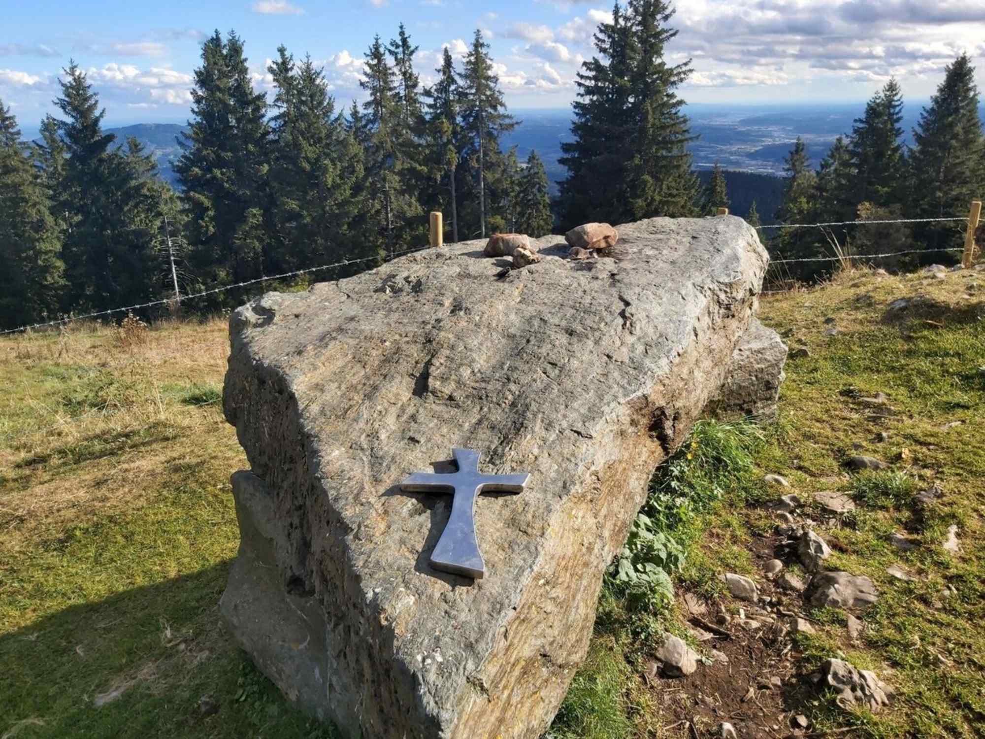 Altar am Patscha-Gipfel