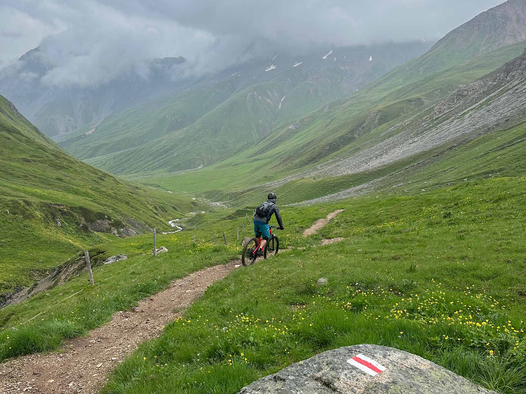 Abfahrt ins Val Chaschauna