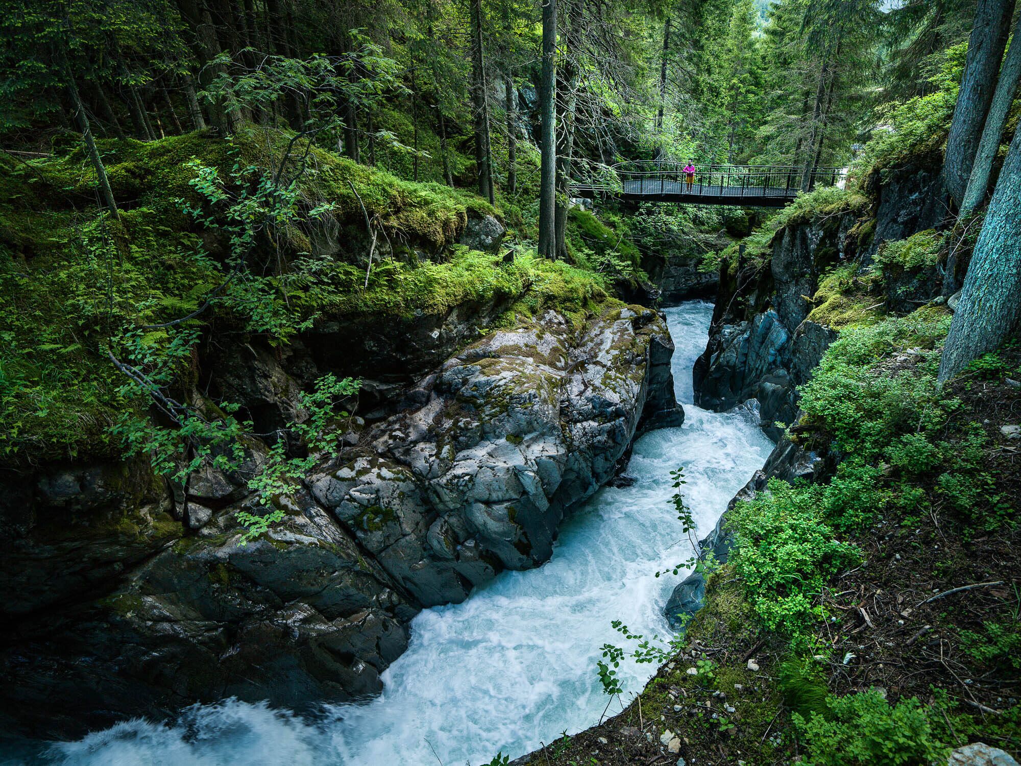 Kühle Schlucht am WildeWasserWeg, Etappe 1, im Stubaital