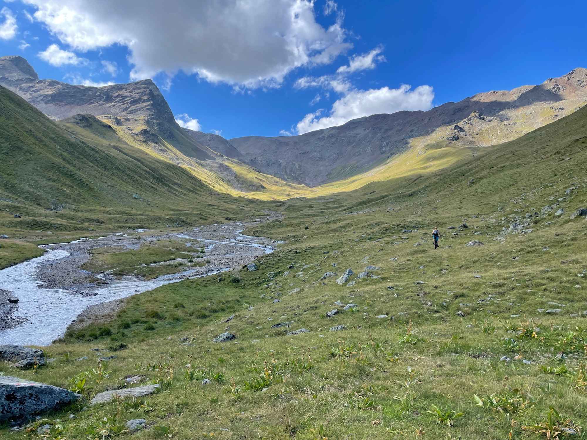 Einsames Val Costainas, Blick Richtung Rötlspitze