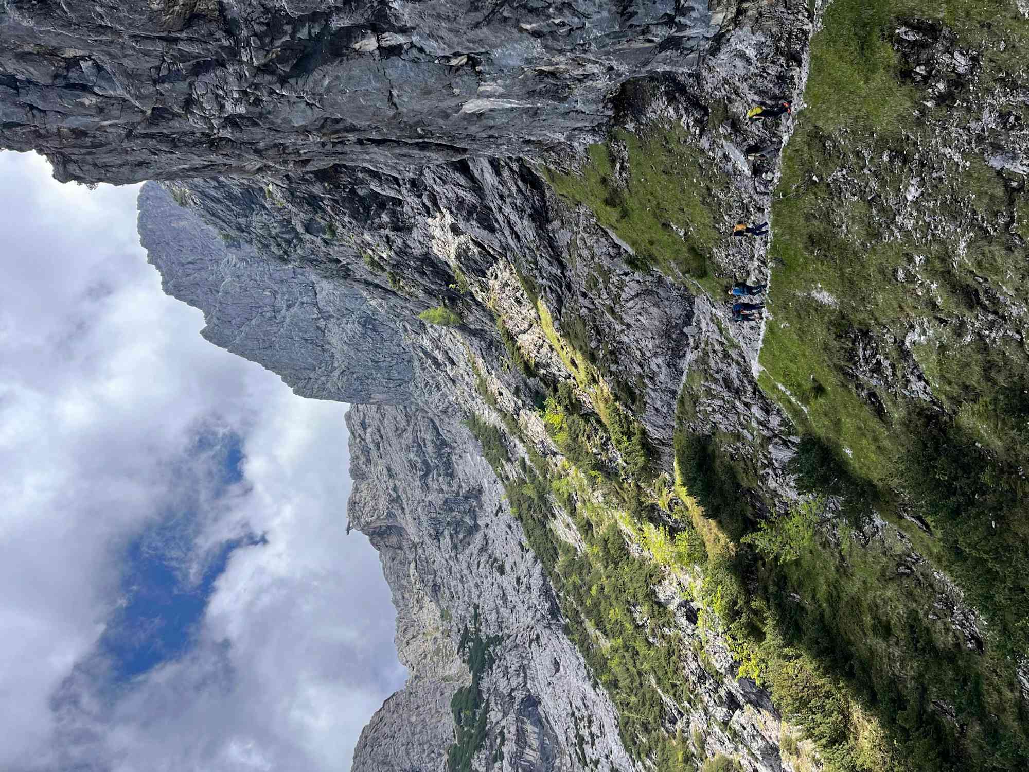 Imposant angelegter Steig durch das Höllental