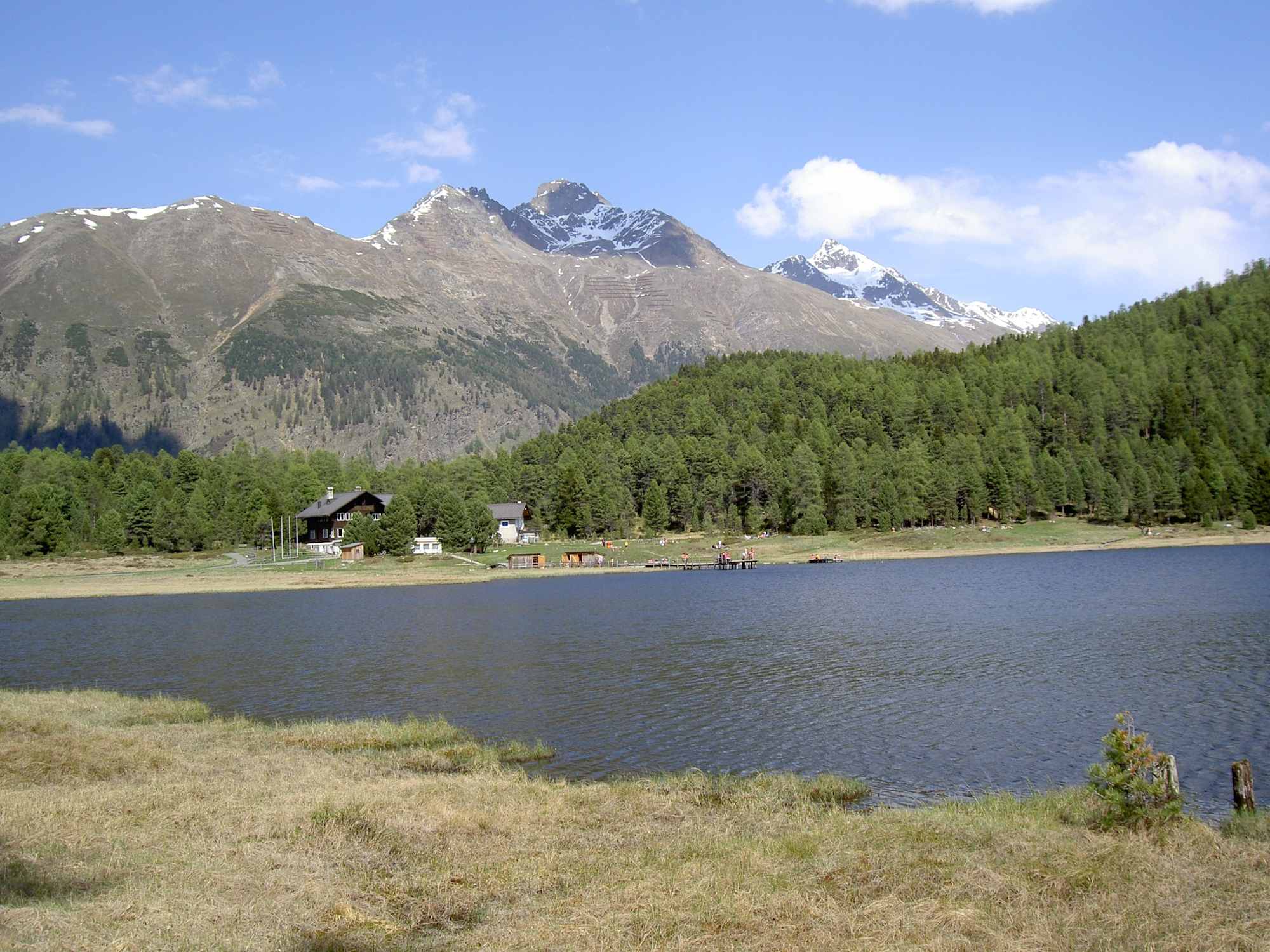 Lej da Staz mit Restaurant Lej da Staz