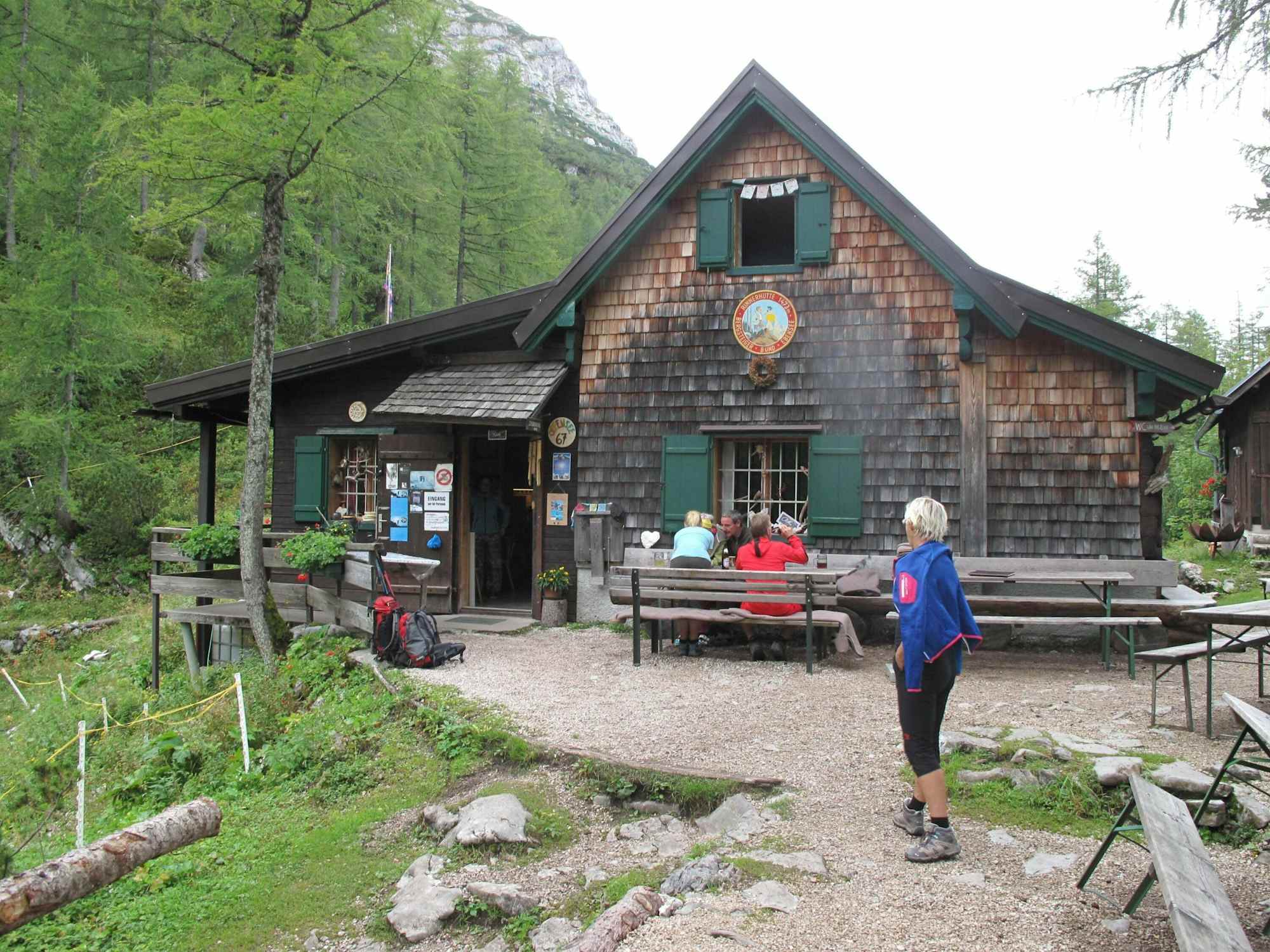 Die kleine Rinnerhütte am Weg zum Rinnerkogel