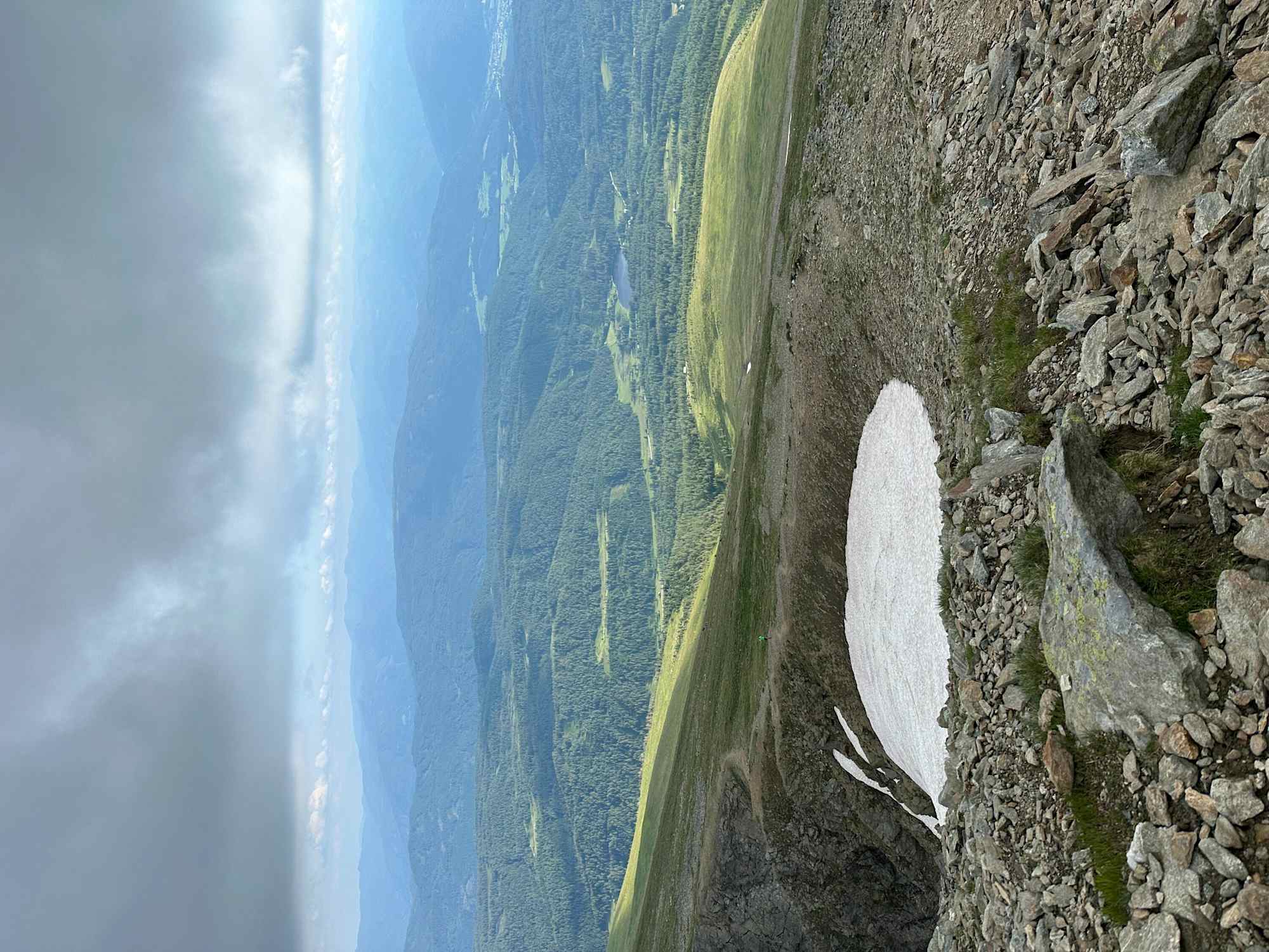 Auf der Rossscharte liegt oft noch bis Ende Juli Schnee.