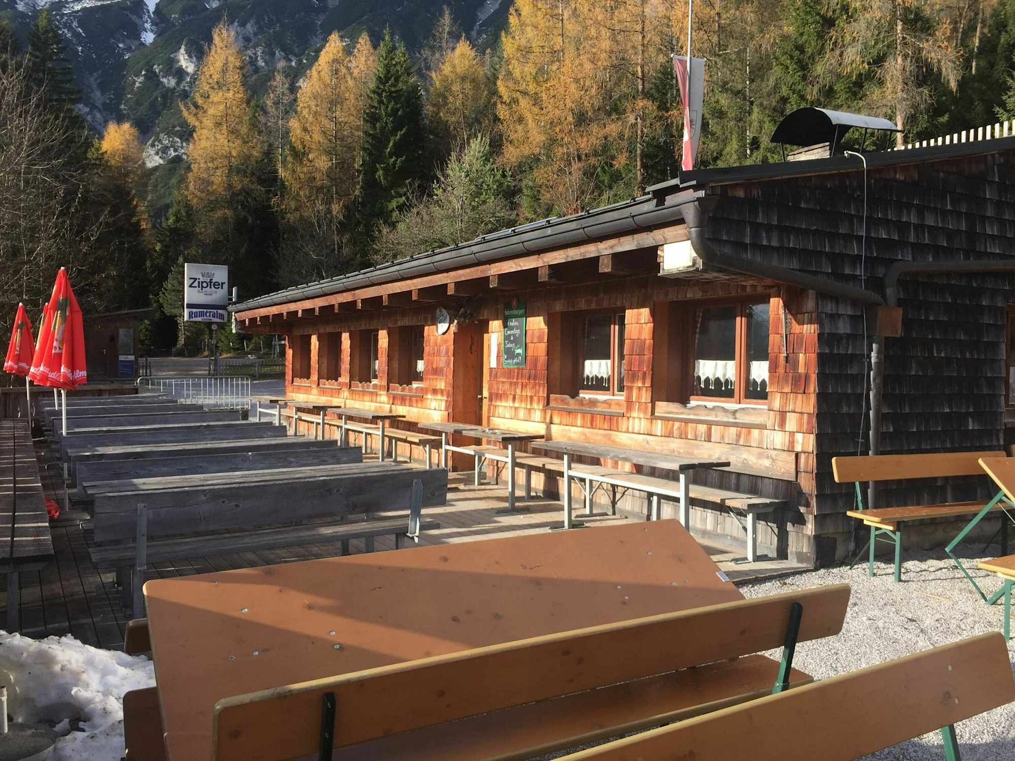 Die Rumer Alm am Morgen