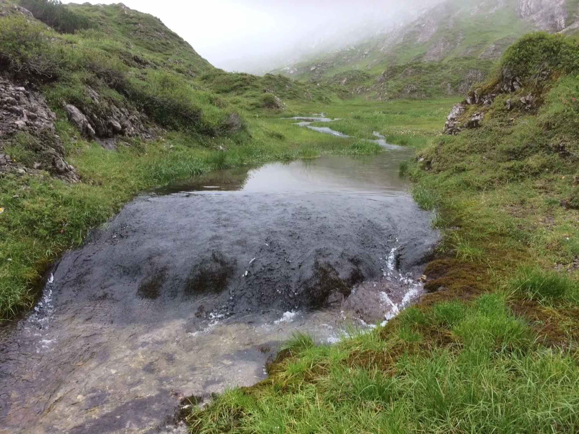 Wasser ist ständiger Begleiter auf der Gramaiser Seenrunde.