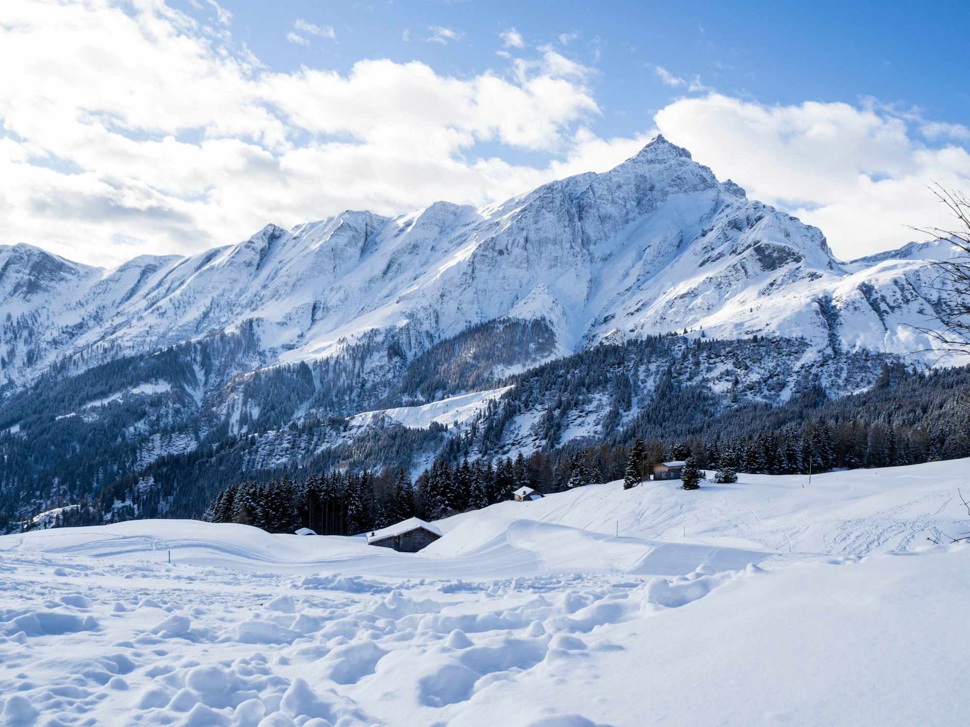 Der Piz Beverin - Blickfang auf der Winterwanderung