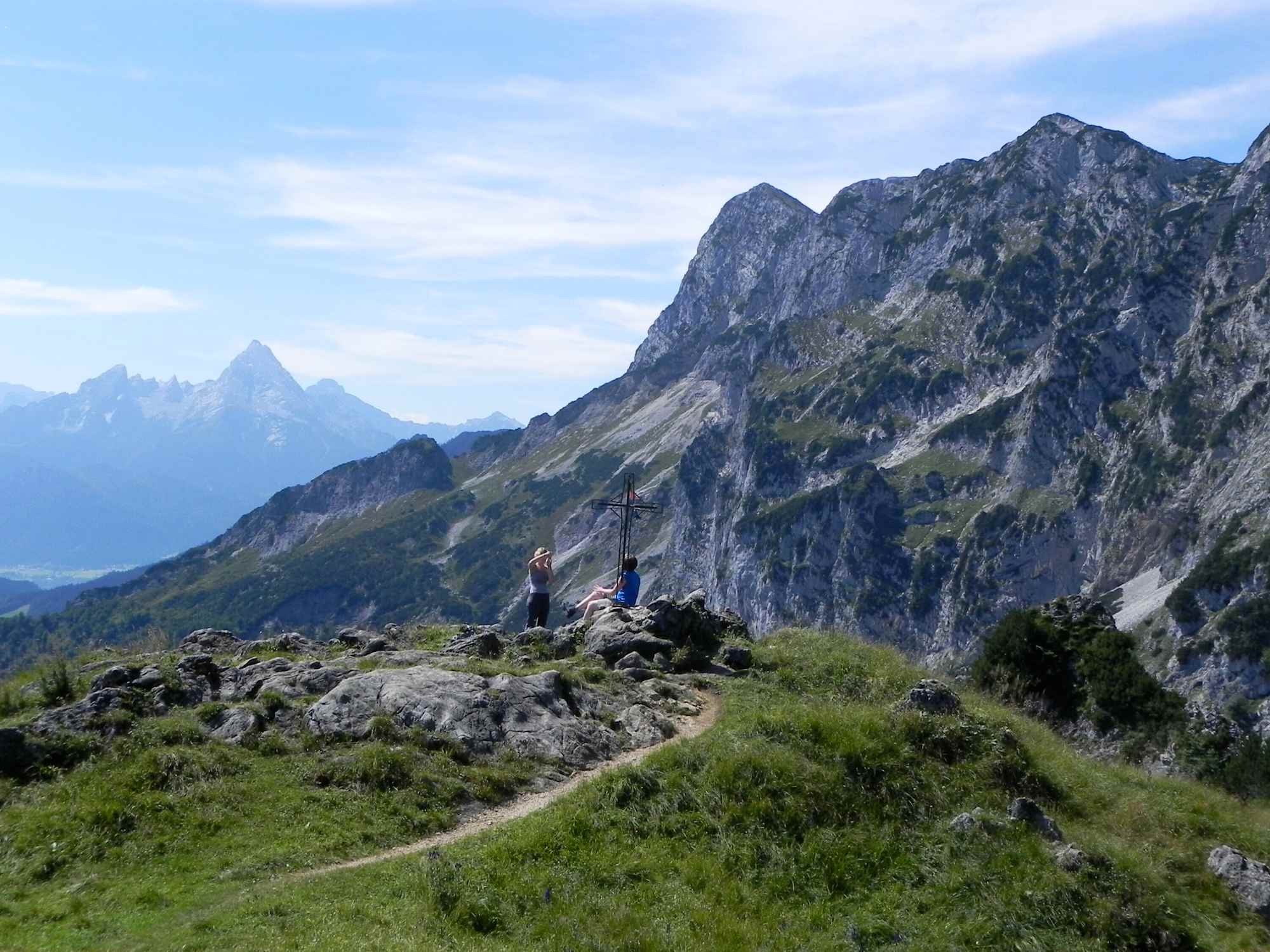 Die mächtigen Südabstürze des Berchtesgadener Hochthrons vom Salzburger Nachbar