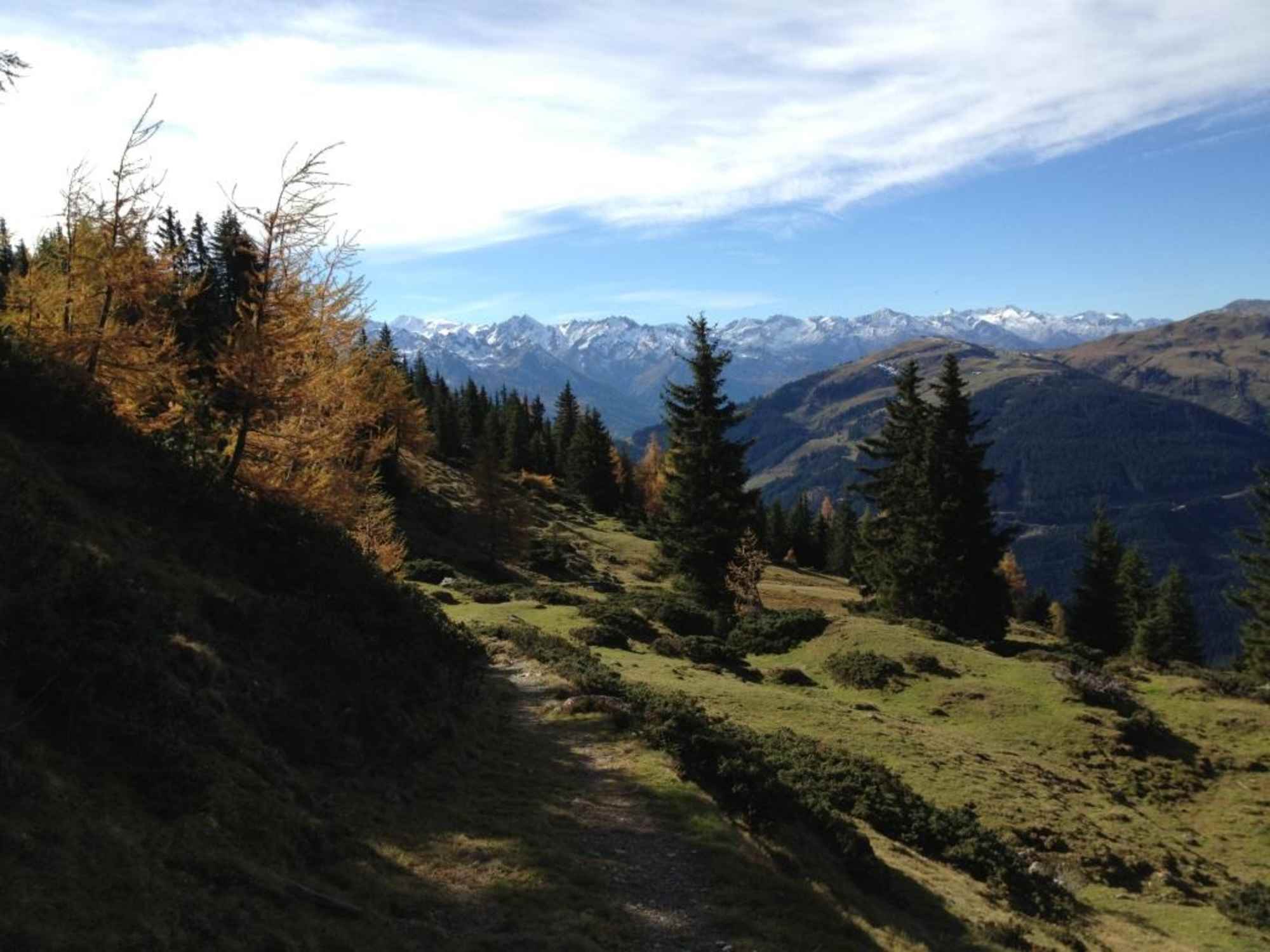 Schönes Almgelände am Weg zum Kuhkaser