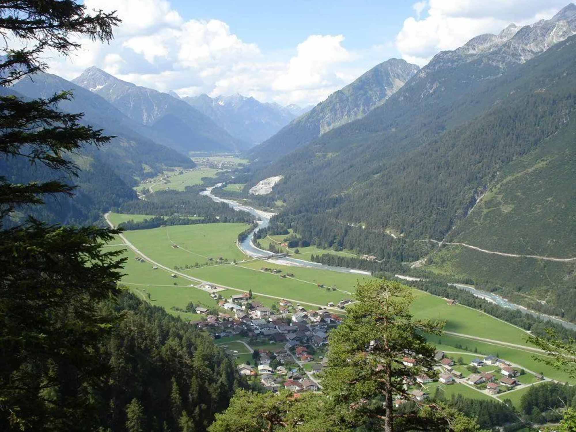 Traumhafter Blick von der Stablalm ins obere Lechtal