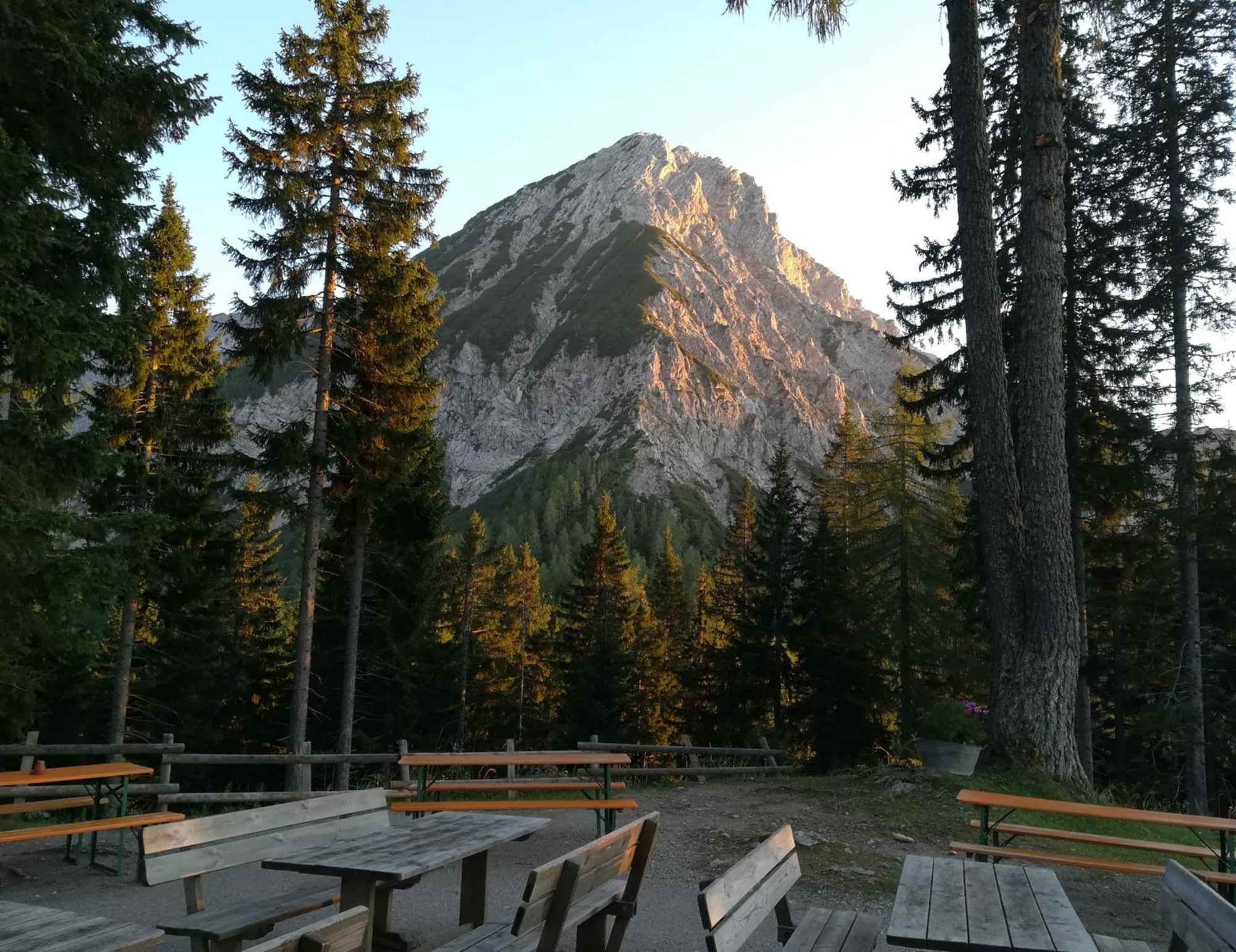 Abendstimmung auf der Bertahütte - Mittagskogel-Nordgrat