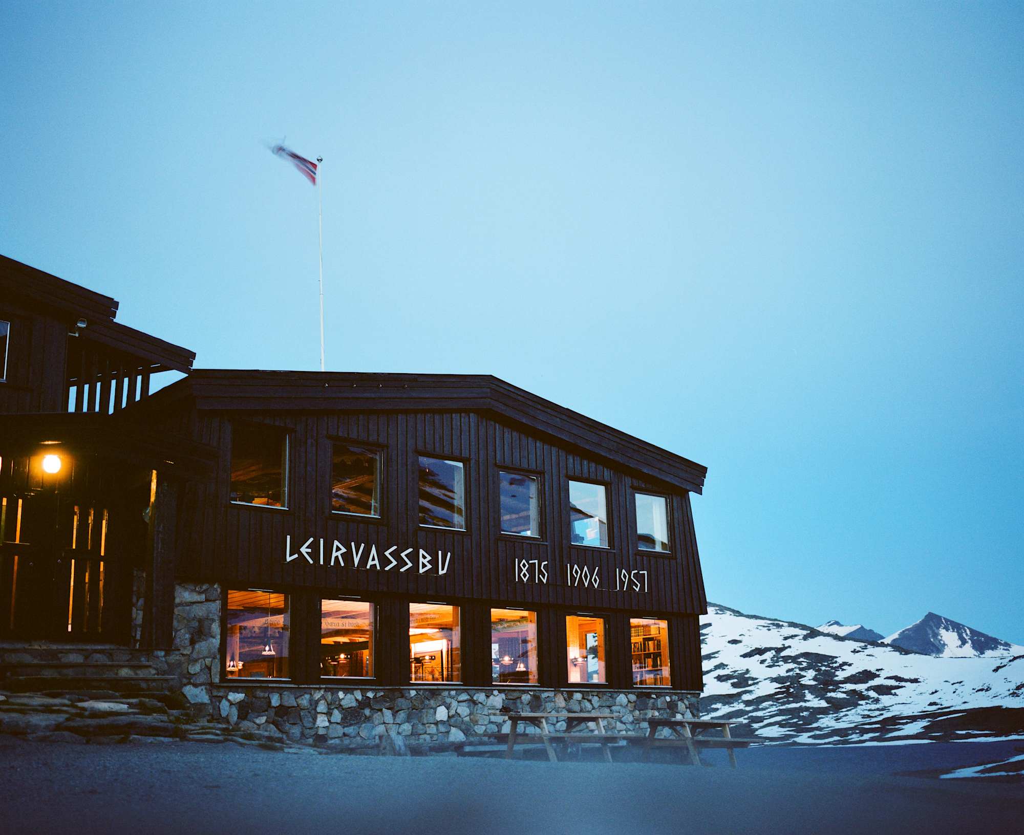 Berghütte Leirvassbu (1.400 m) im Nationalpark Jotunheimen , Norwegen