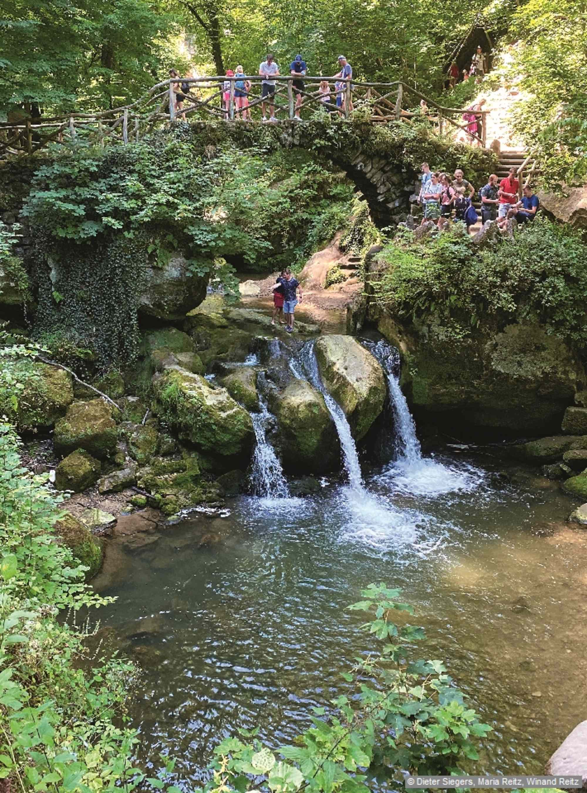 Der fotogene Schiessentümpel ist eine touristische Attraktion des Mullerthals.