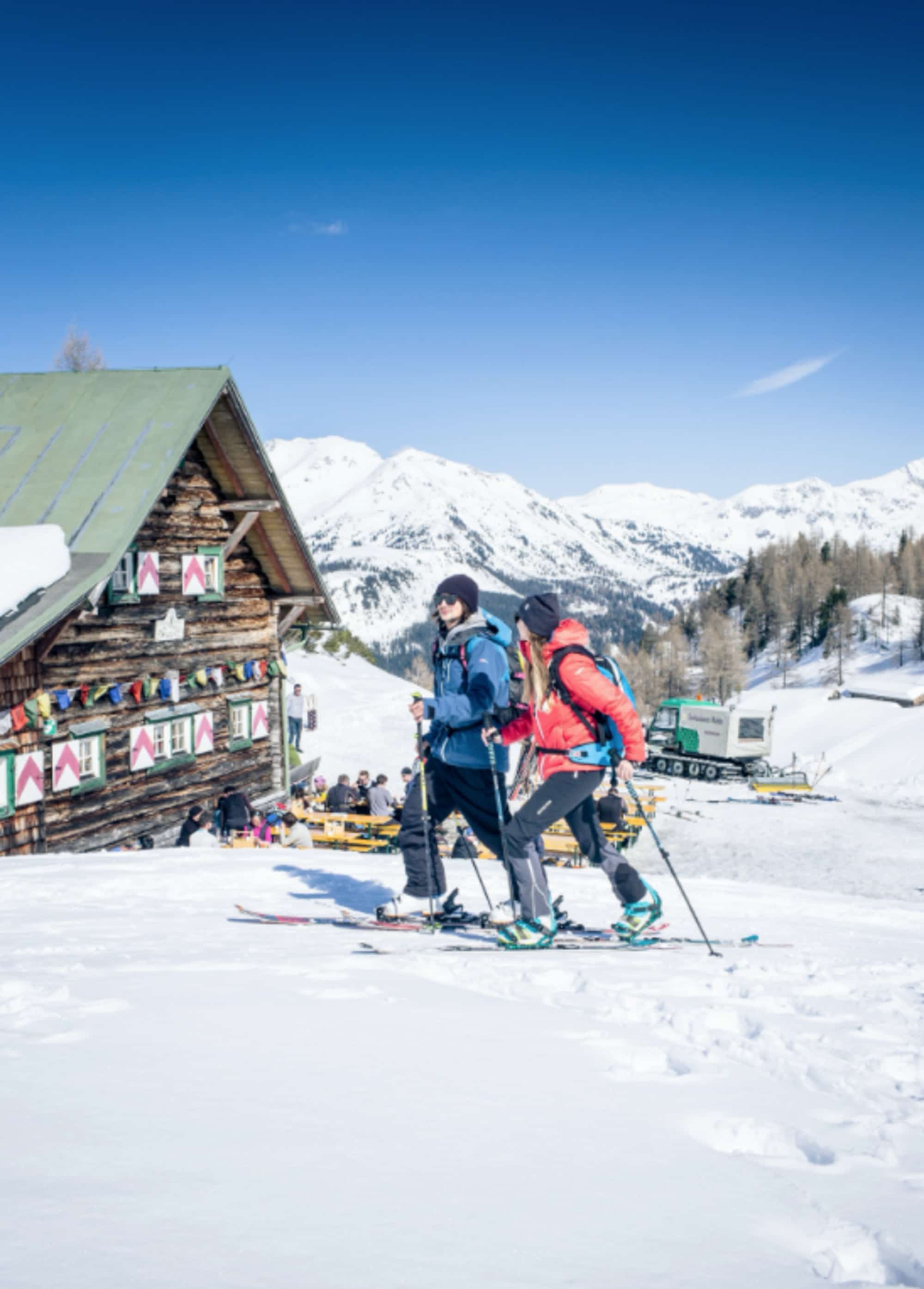 Die Südwiener Hütte ist ein beliebtes Ziel von Skitourengehern.
