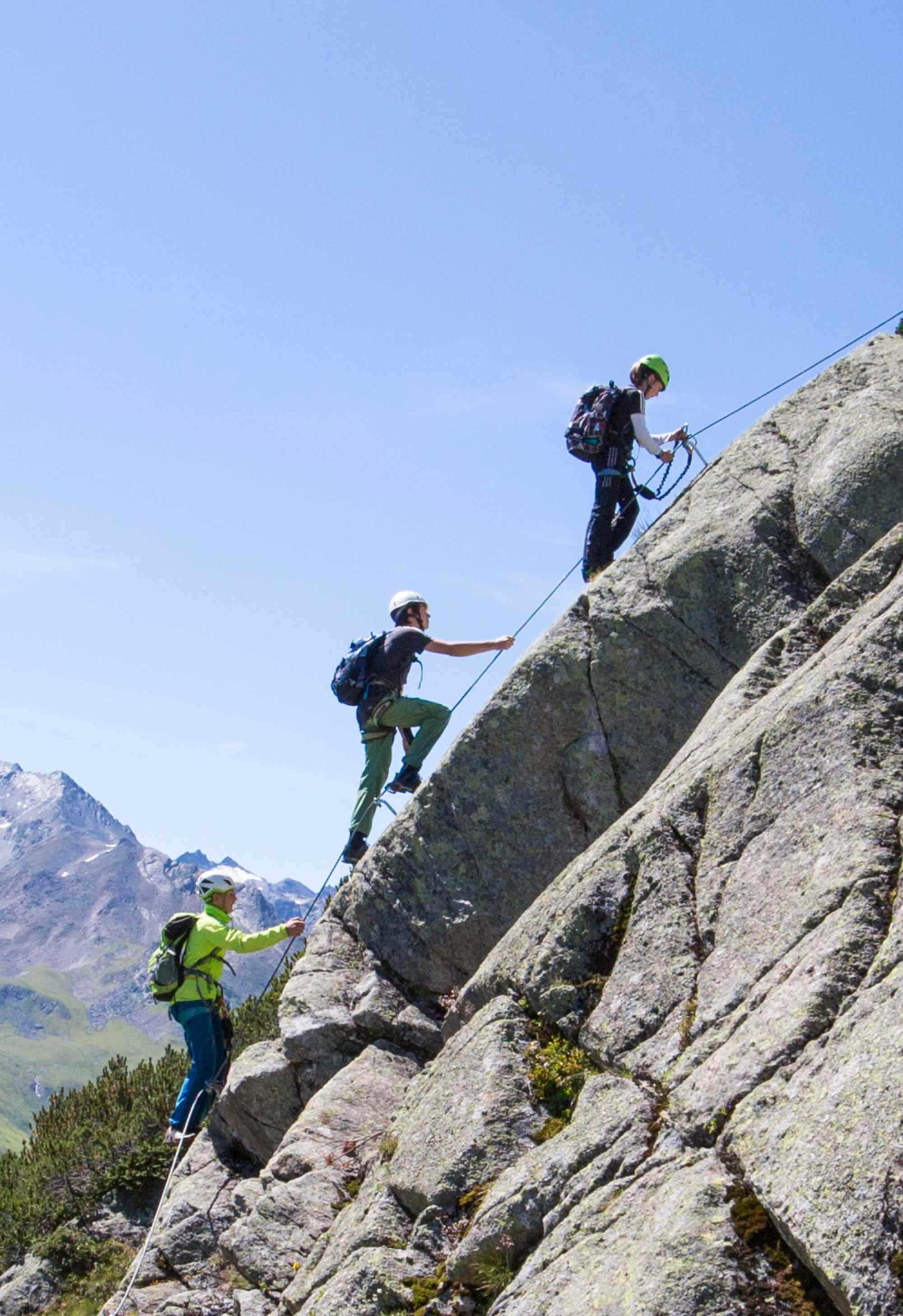 Am Familienklettersteig Little Ballun
