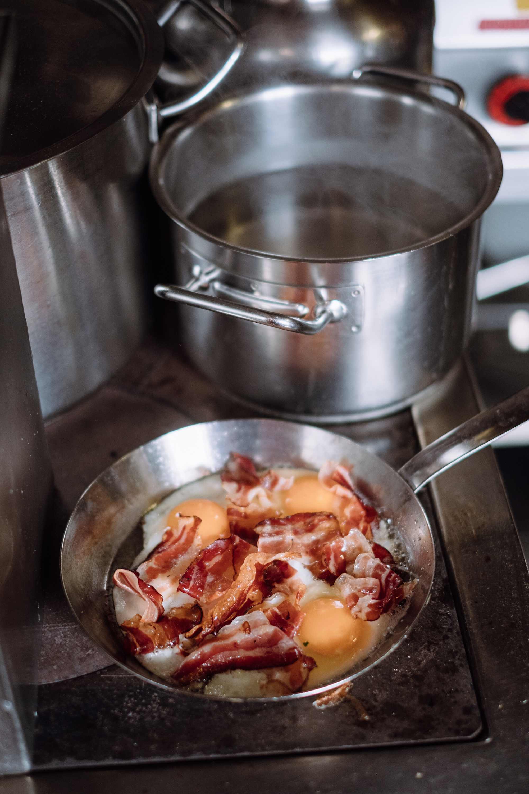 Eier mit Speck auf der Büllelejochhütte