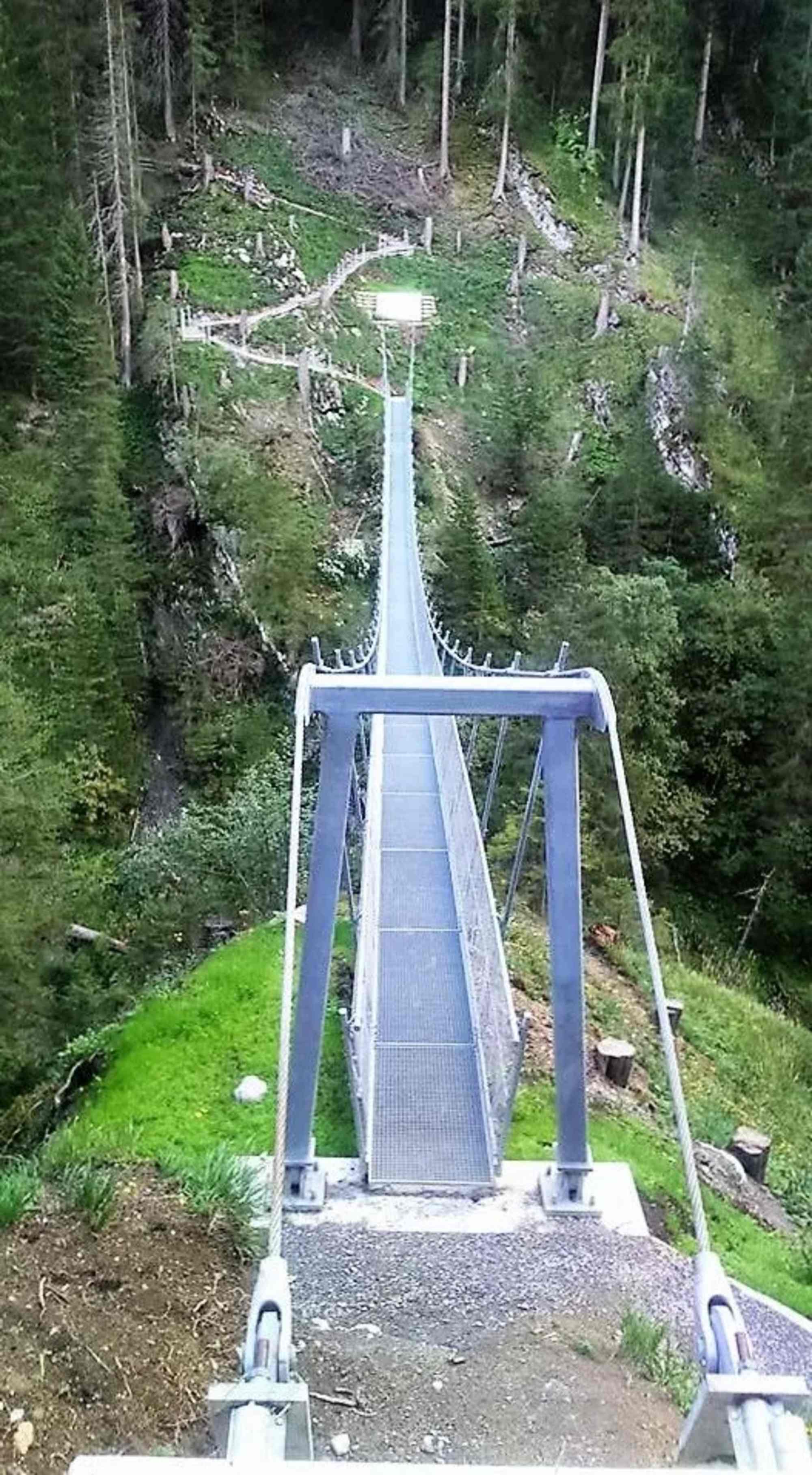 Die Hängebrücke über die Kaiserschlucht
