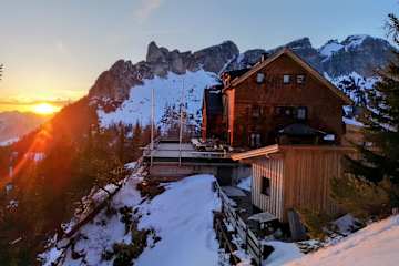 Die Erfurter Hütte als beliebter Ausgangspunkt für Touren