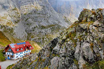 Die Marinelli Hütte