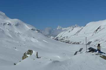 Binntalhütte im Winter